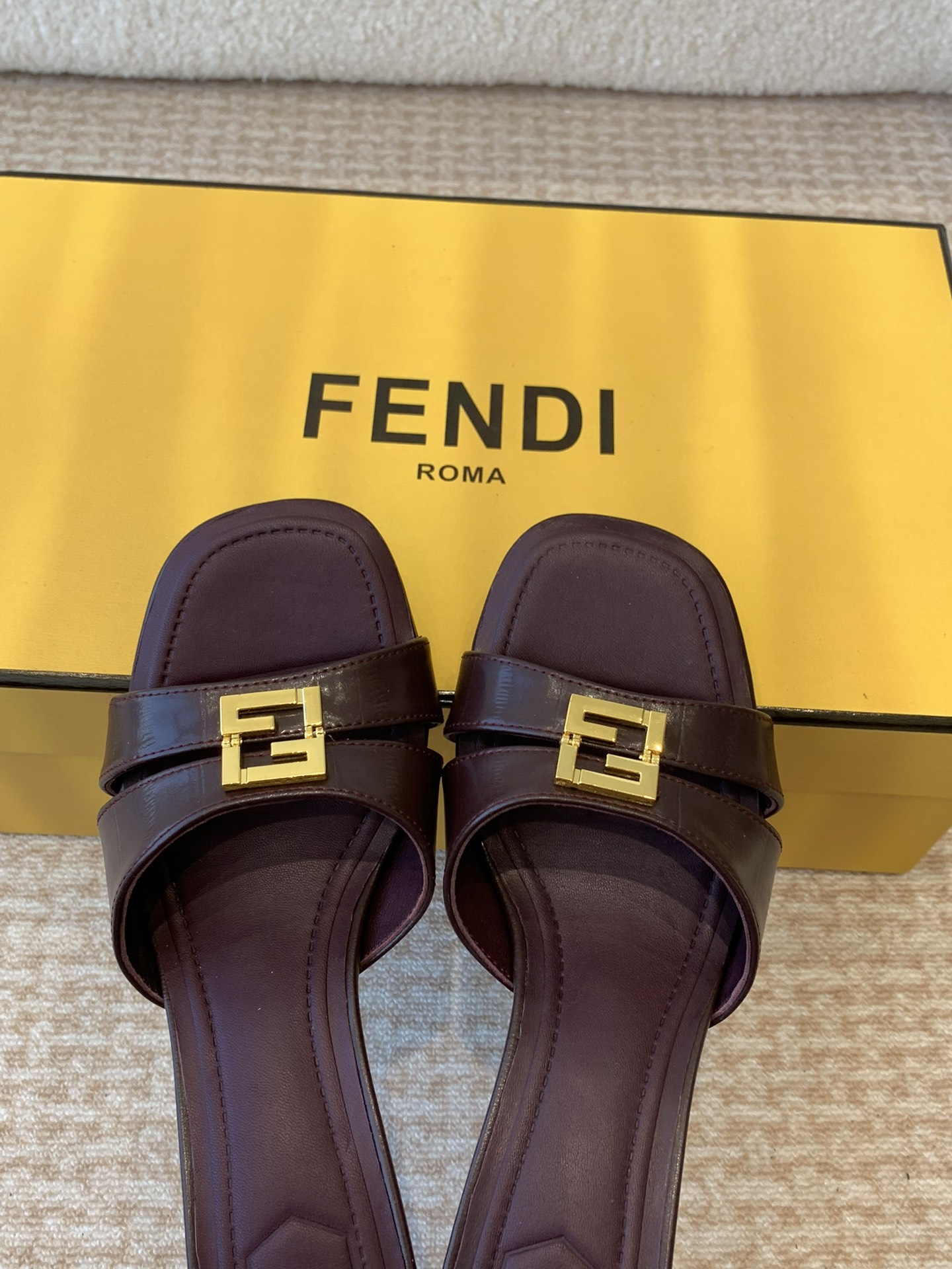 芬迪 Fendi 经典高奢皮鞋鞋履高跟鞋 #45747FD1 3