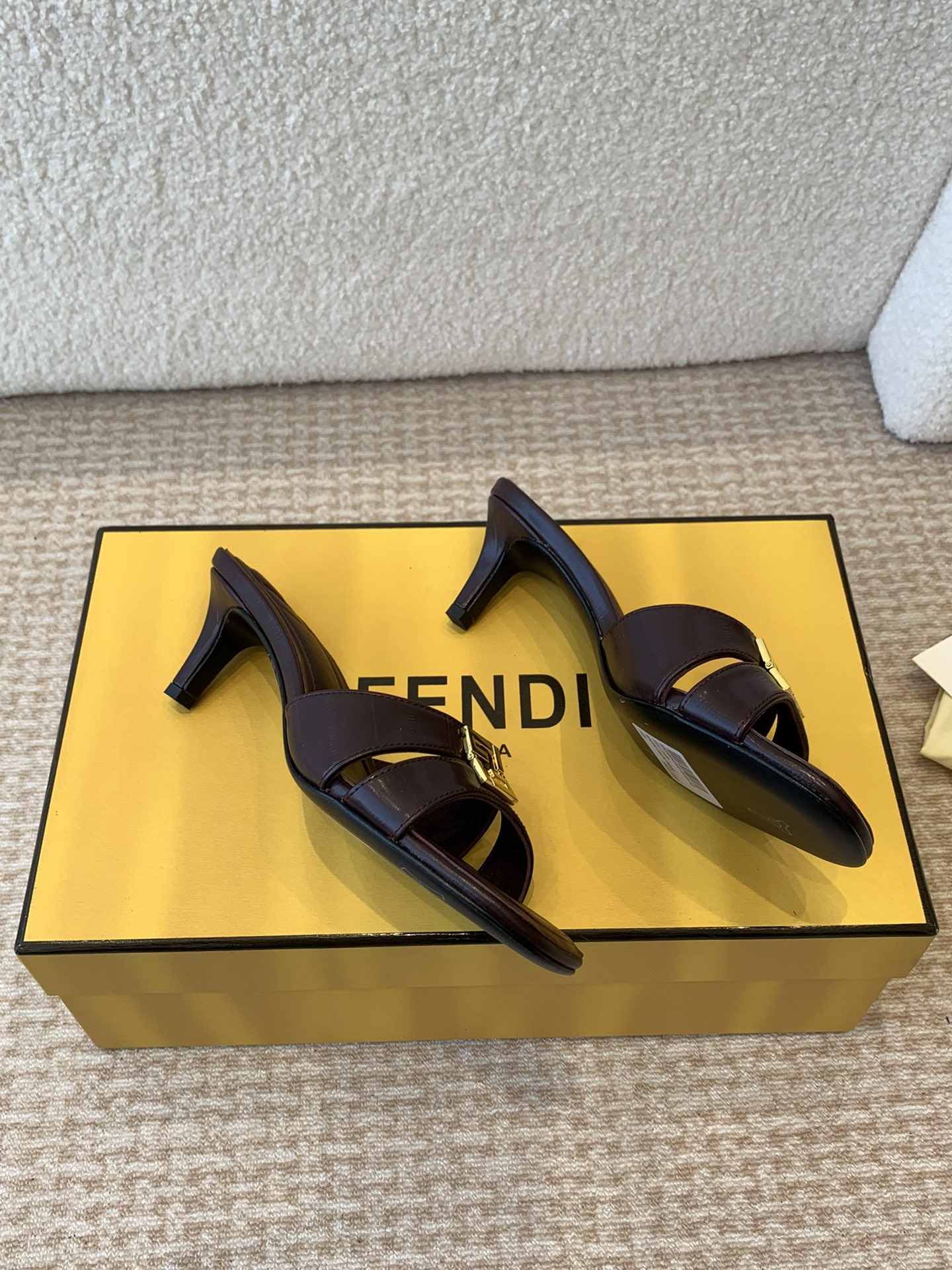 芬迪 Fendi 经典高奢皮鞋鞋履高跟鞋 #45747FD1 6