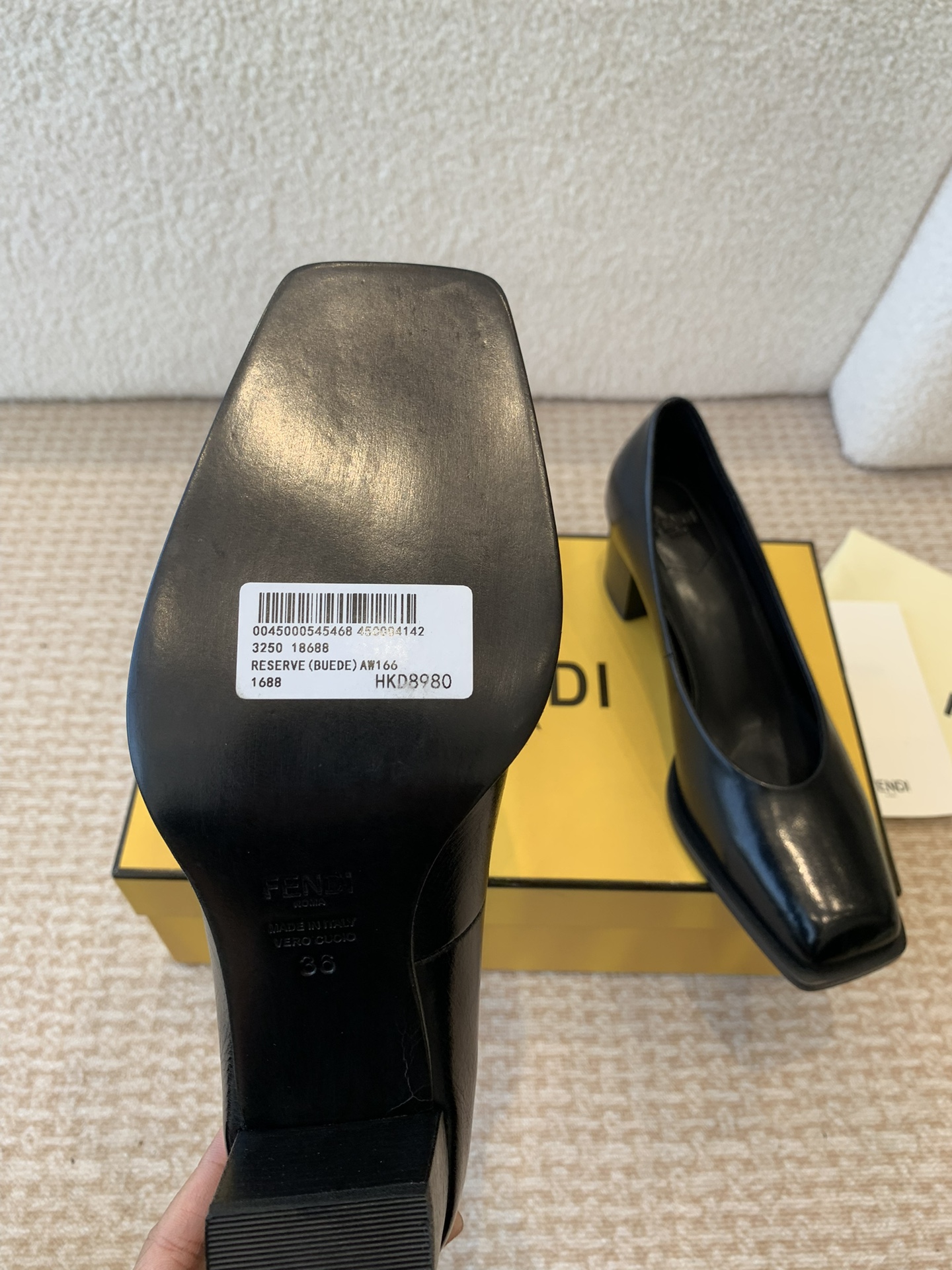 FENDI P788FENDI 24ss New Show: Unique Shoe Collection in Circle Design - 图片 9