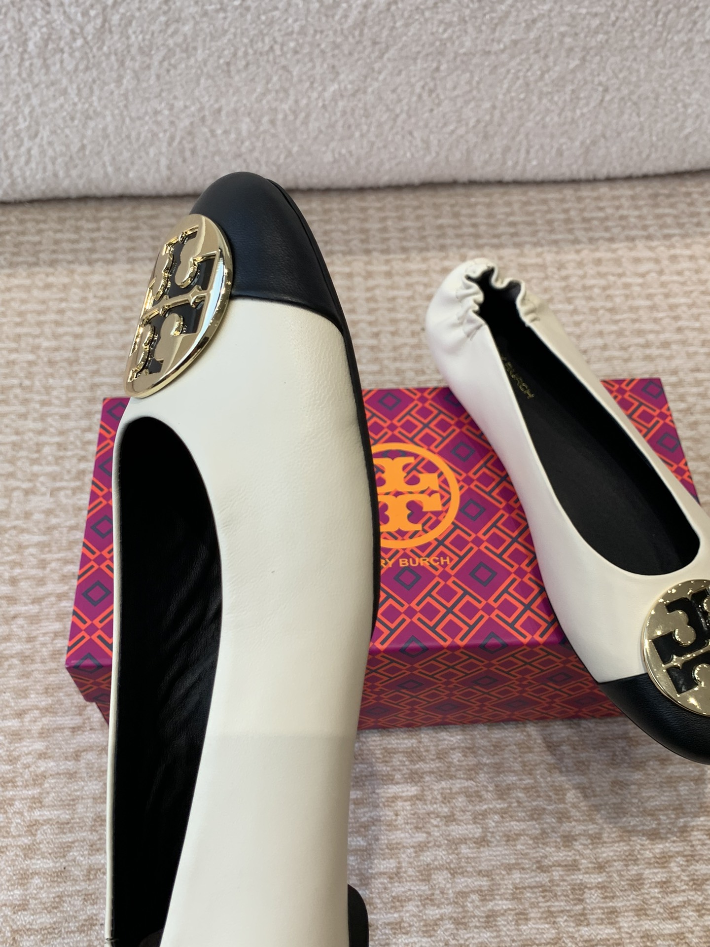 路铂廷 Christian Louboutin 经典高奢皮鞋鞋履高跟鞋 #FD415EA3 4