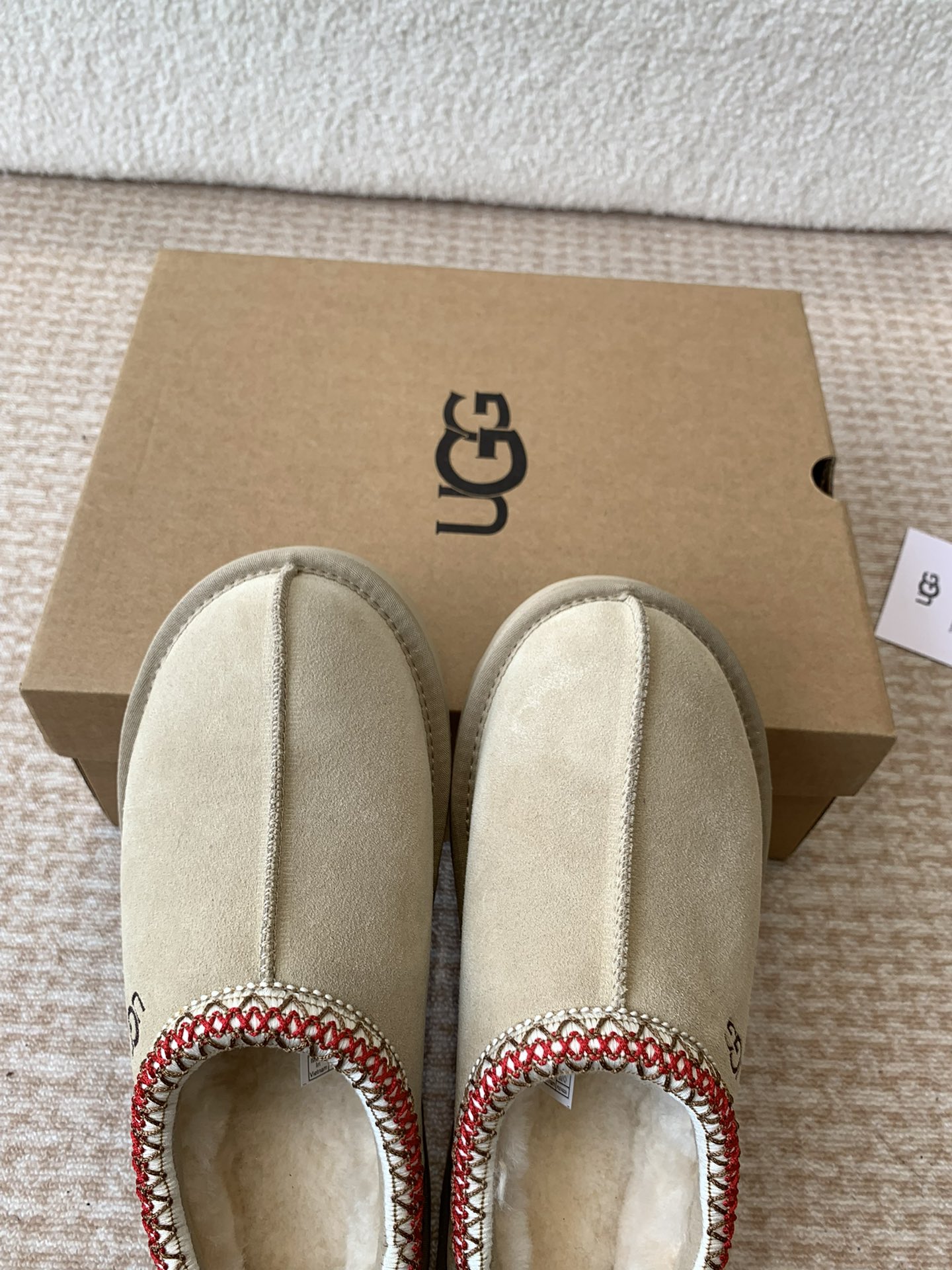 Alexander Wang Ugg 薄底民族风 Feng Chen Wang*TELFAR推出的联名潮款单品就连明星都要抢着穿呢