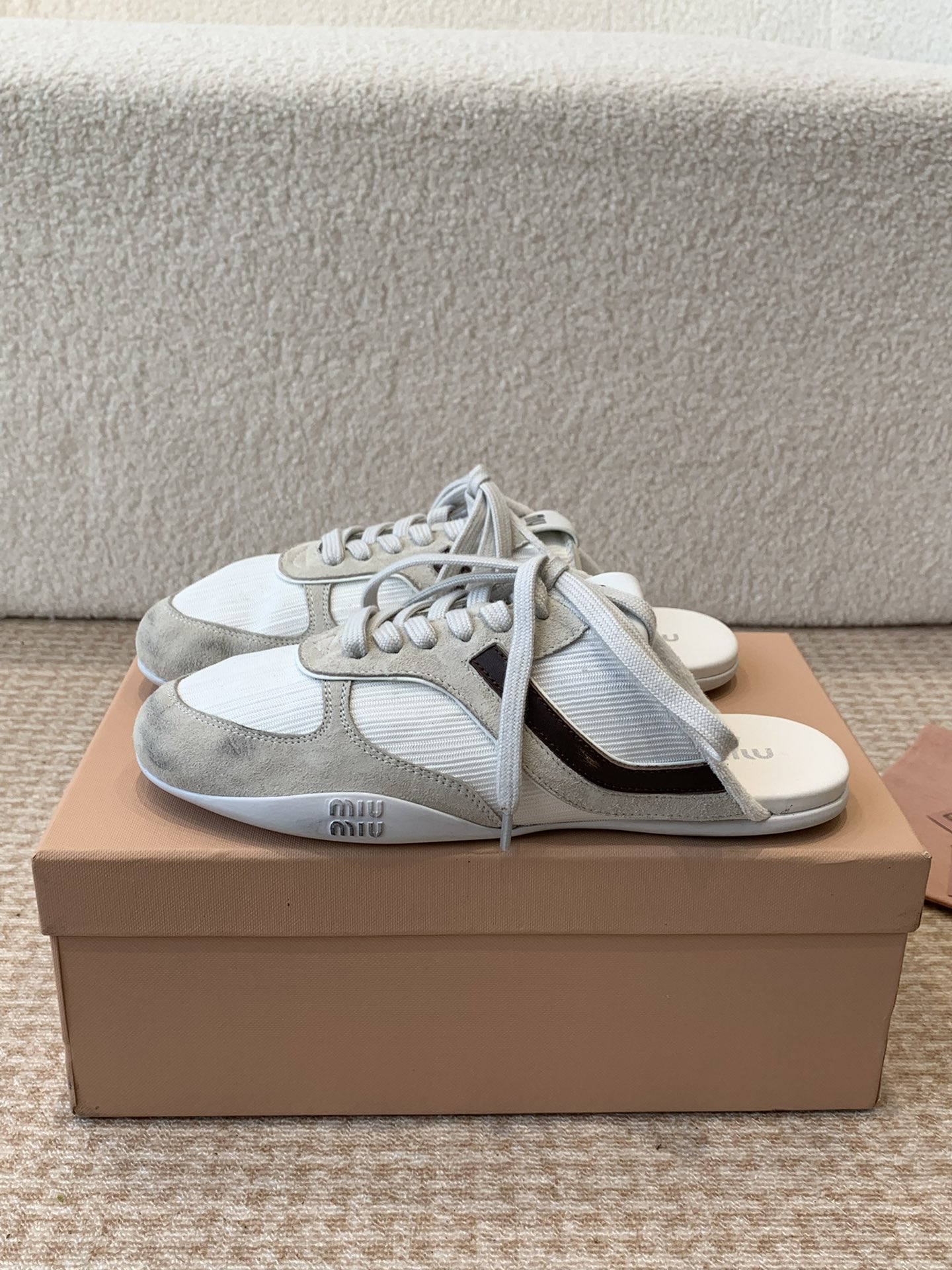 Miu Miu Miu Miu 25ss 春夏新款走秀MiuMiu 德训 休闲拖鞋