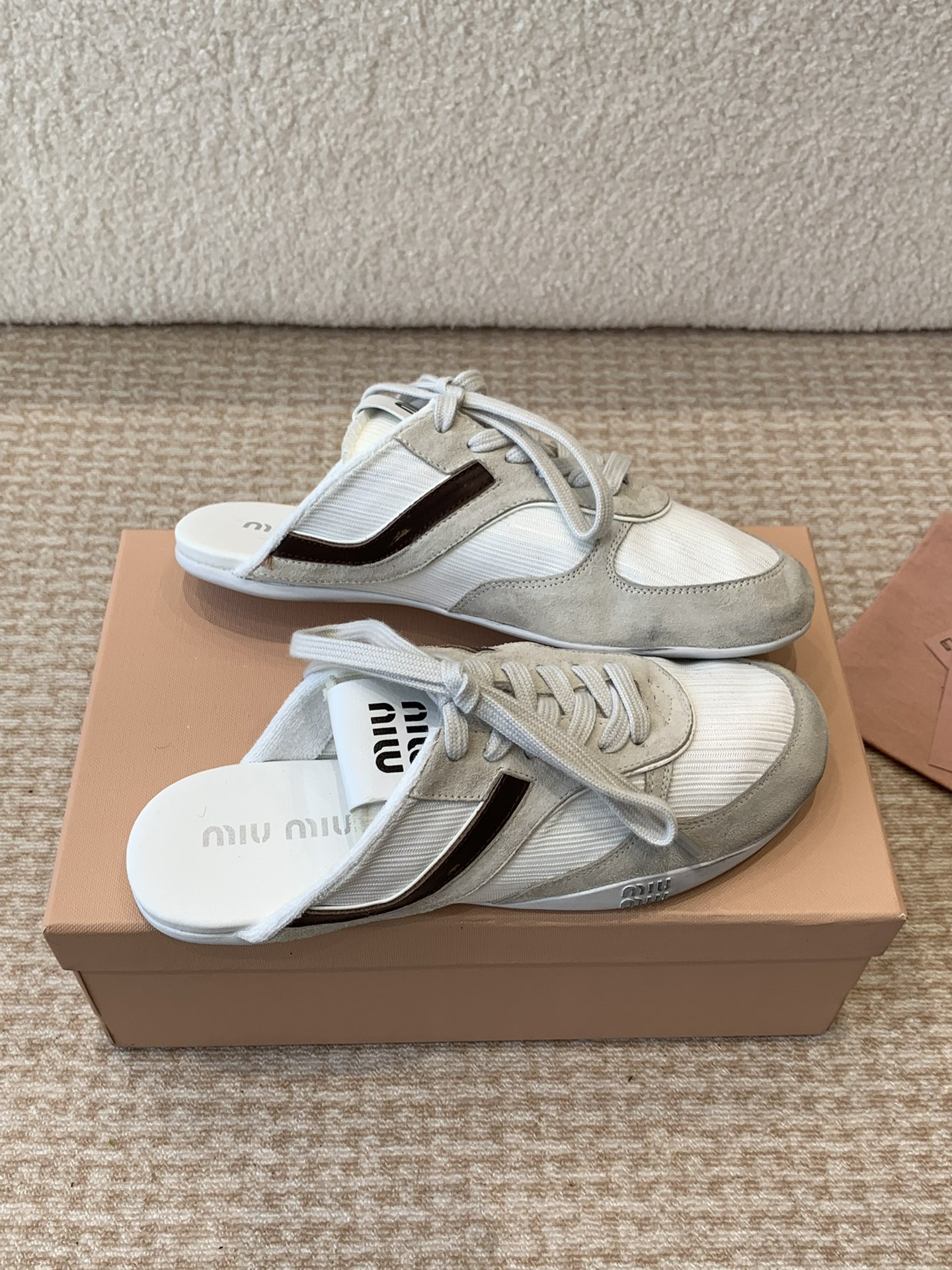 Miu Miu Miu Miu 25ss 春夏新款走秀MiuMiu 德训 休闲拖鞋
