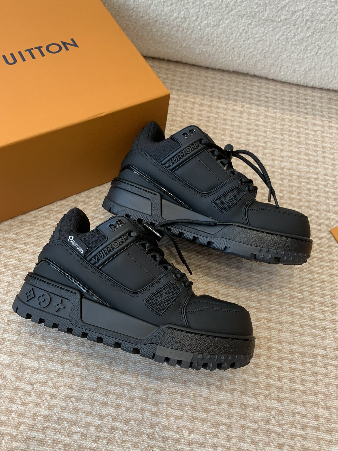 Louis Vuitton Louis Vuitton 走秀款胖丁trainer 龙年限定款 面包鞋