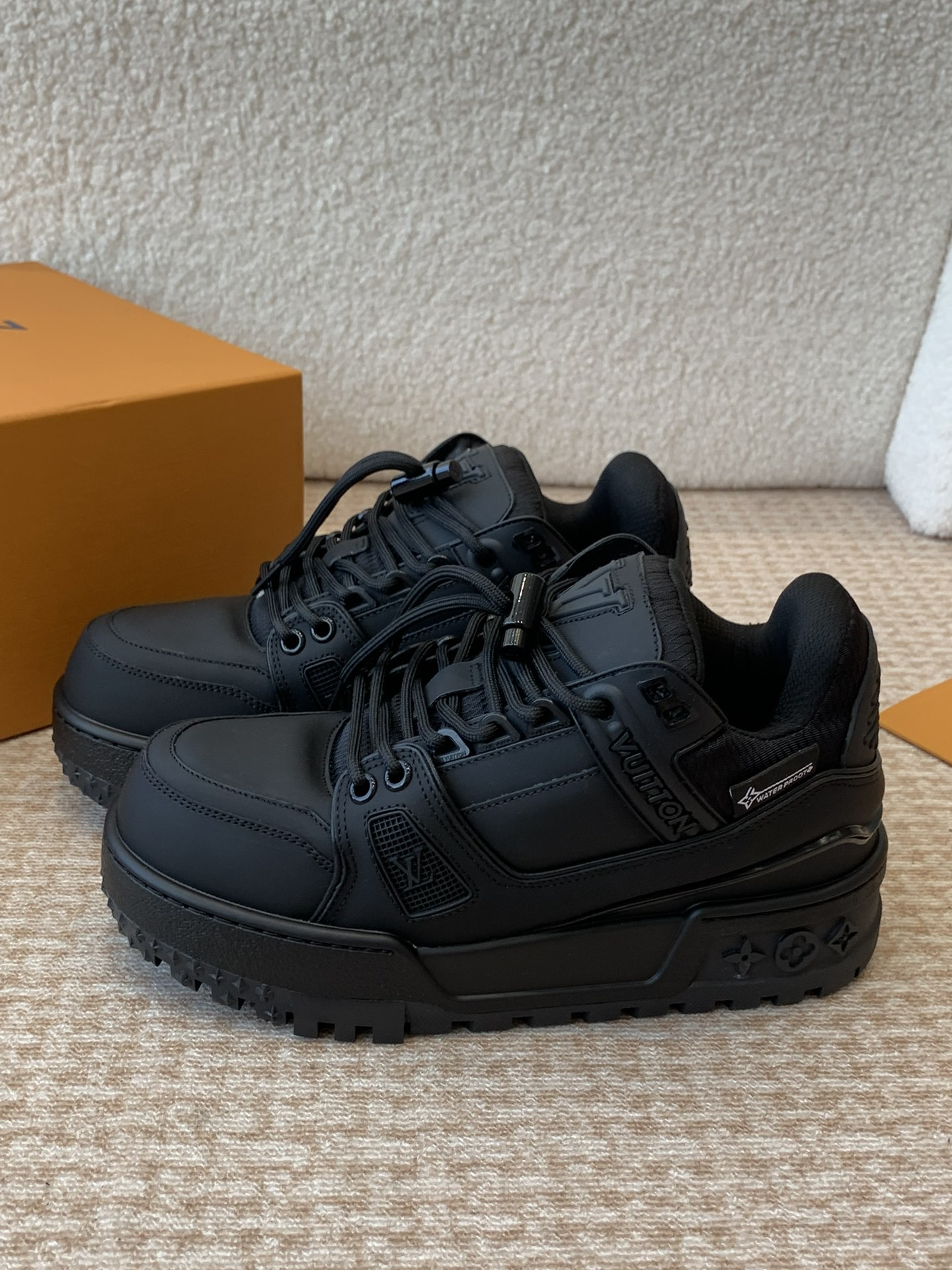 Louis Vuitton Louis Vuitton 走秀款胖丁trainer 龙年限定款 面包鞋