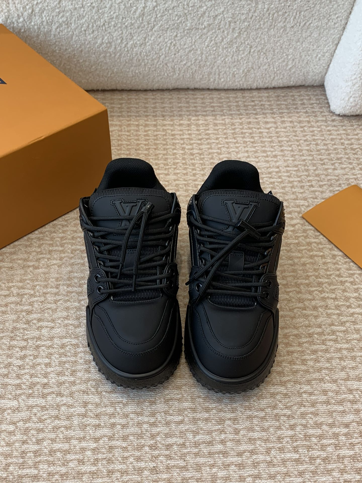 Louis Vuitton Louis Vuitton 走秀款胖丁trainer 龙年限定款 面包鞋