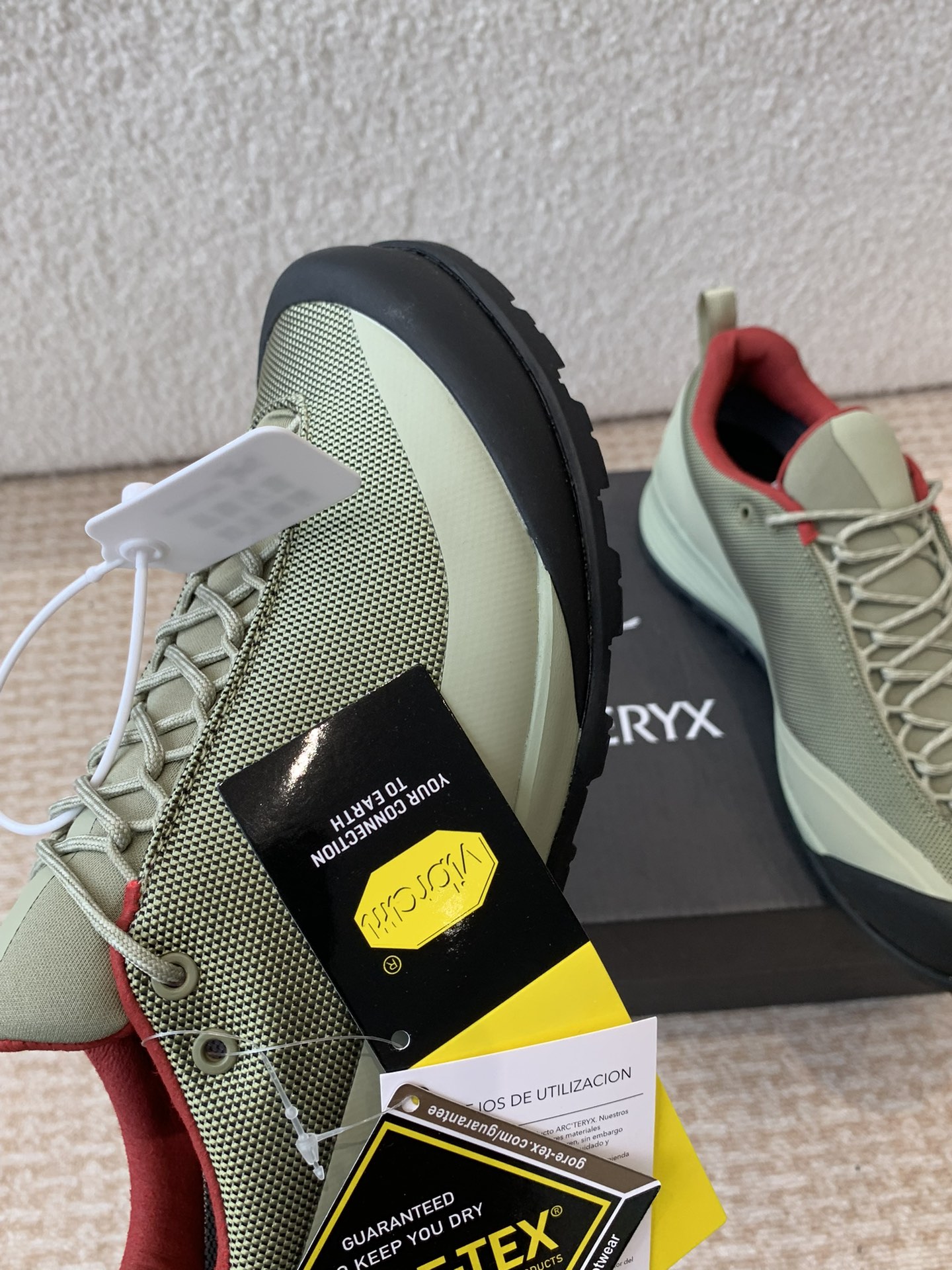 ARCTERYX P693 Synthetic Box Packaging Shoe with TPU Chassis and Tear-Proof Net - 图片 6