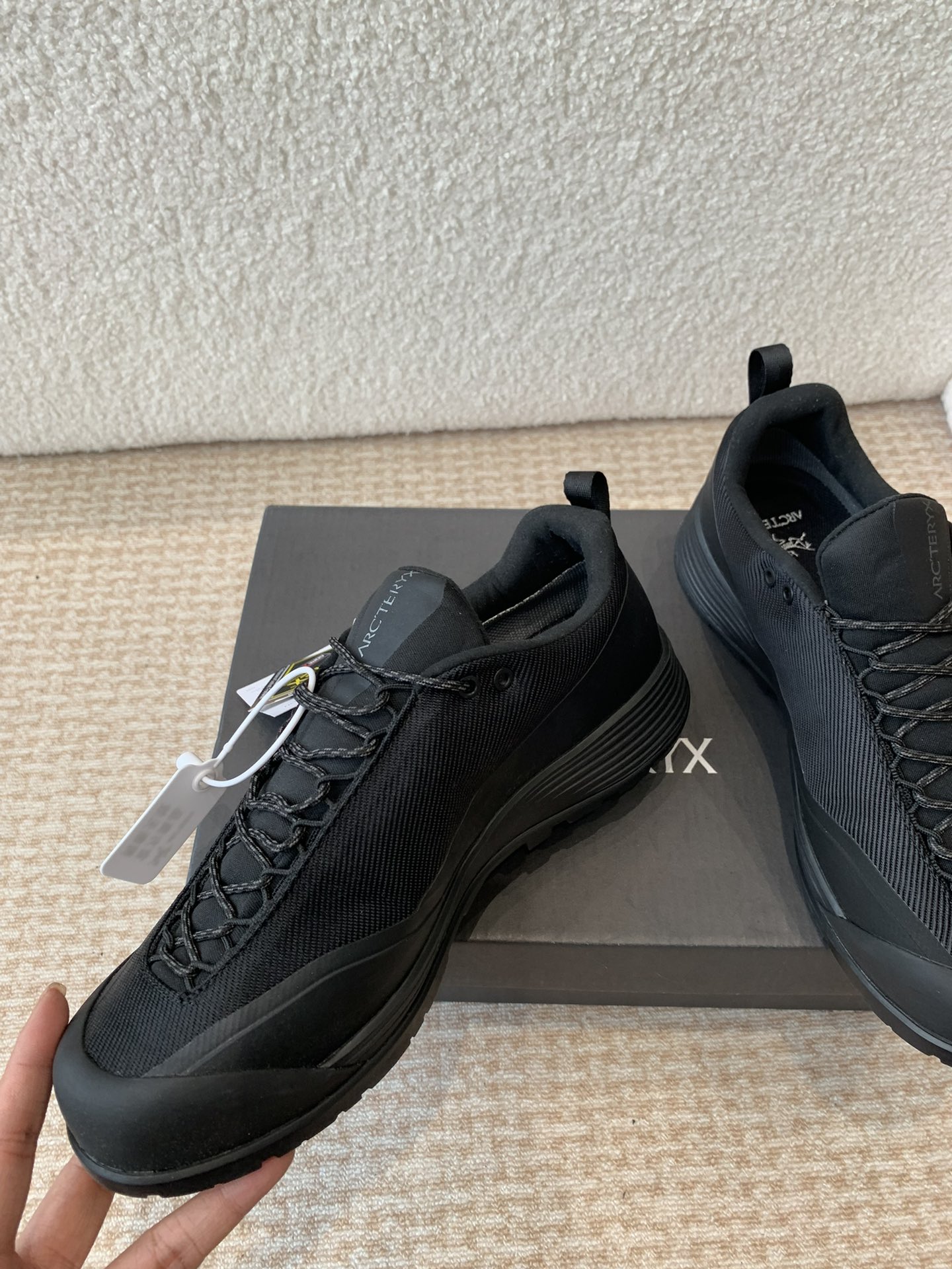 ARCTERYX P693 Synthetic Box Packaging Shoe with TPU Chassis and OrthoLite Insoles - 图片 2