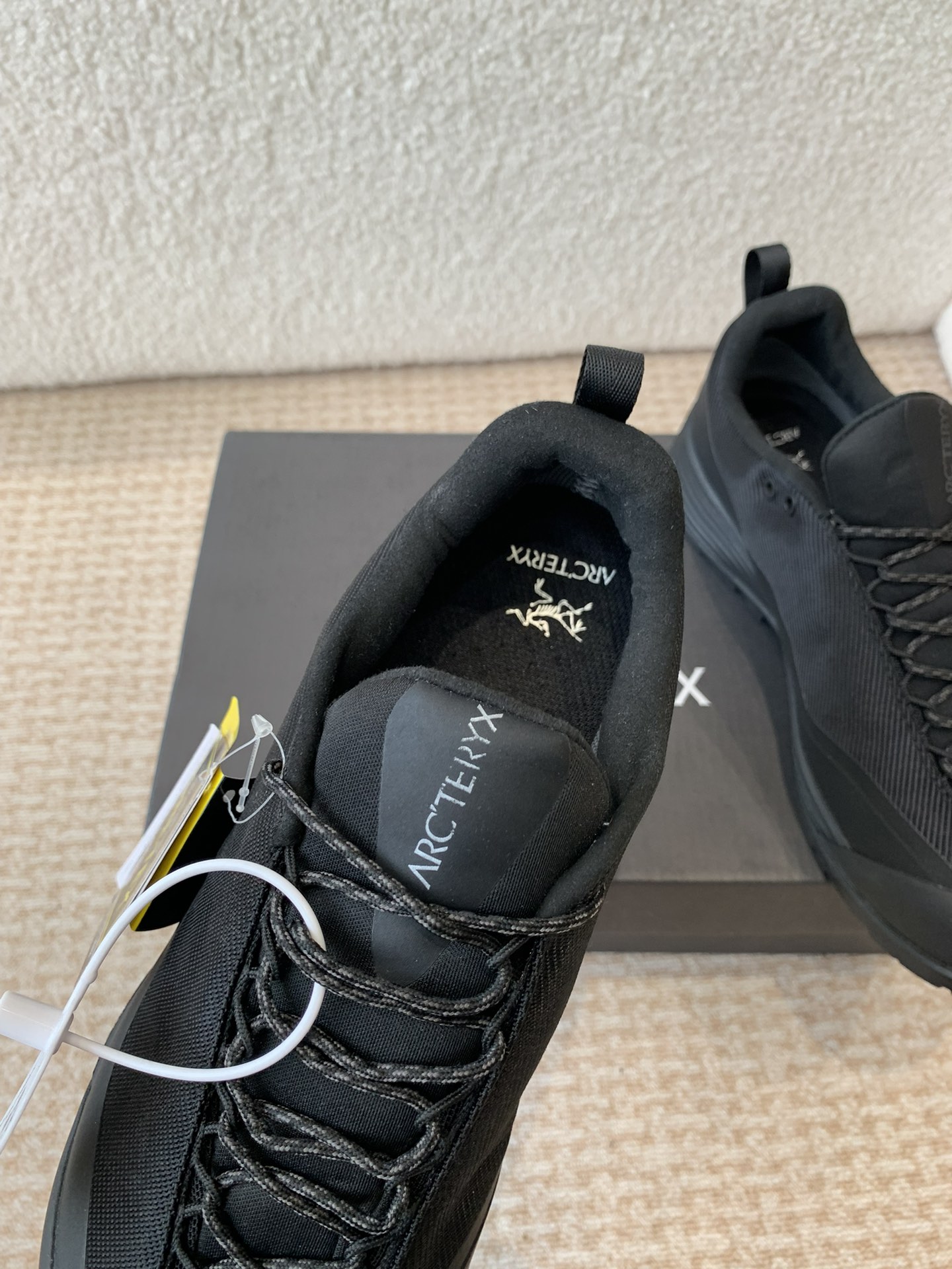 ARCTERYX P693 Synthetic Box Packaging Shoe with TPU Chassis and OrthoLite Insoles - 图片 8