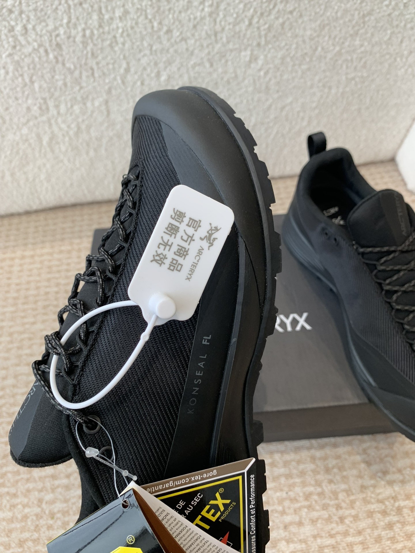 ARCTERYX P693 Synthetic Box Packaging Shoe with TPU Chassis and OrthoLite Insoles - 图片 7