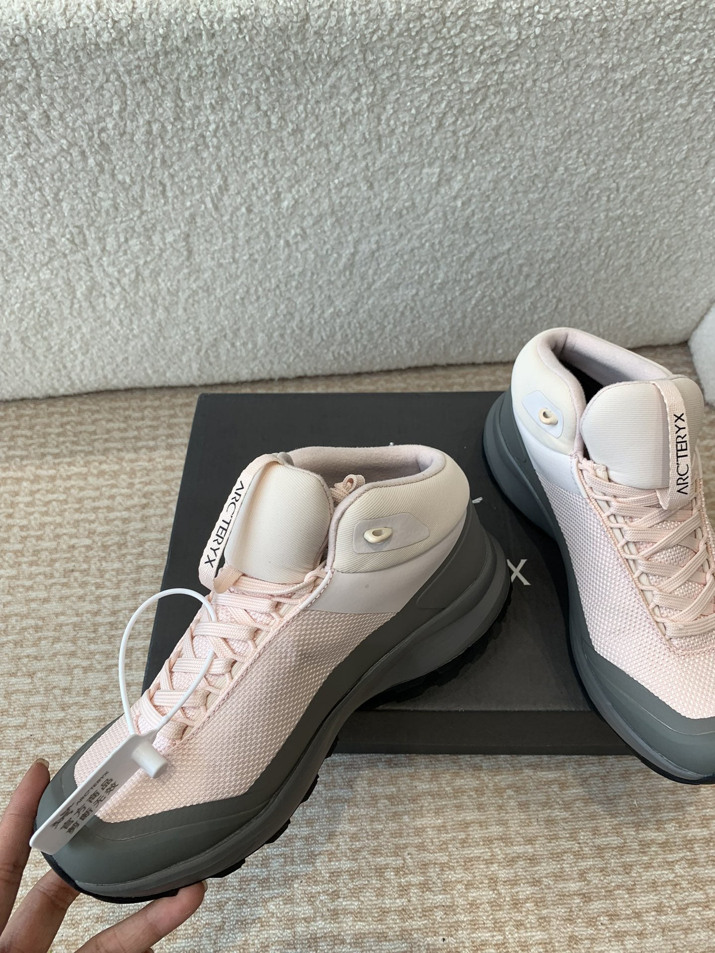 ARCTERYX Aeros FL Synthetic Box Packaging Shoe with TPU Chassis and OrthoLite Pads. - 图片 5
