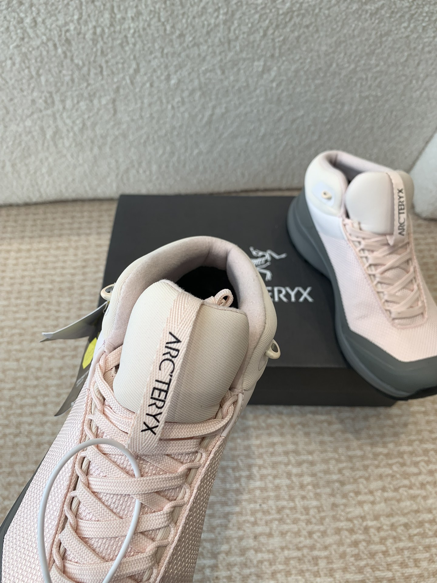 ARCTERYX Aeros FL Synthetic Box Packaging Shoe with TPU Chassis and OrthoLite Pads. - 图片 6