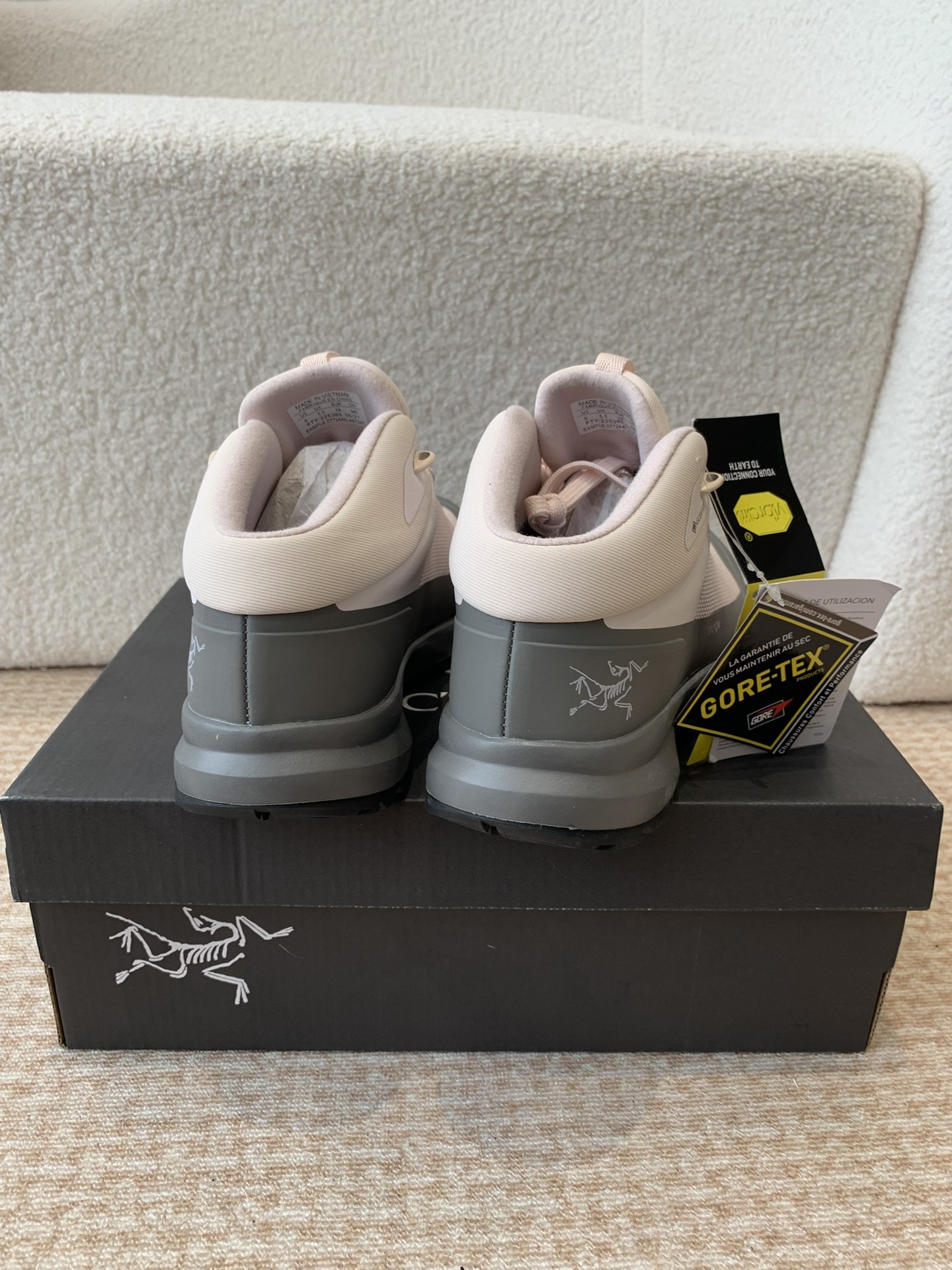 ARCTERYX Aeros FL Synthetic Box Packaging Shoe with TPU Chassis and OrthoLite Pads. - 图片 3