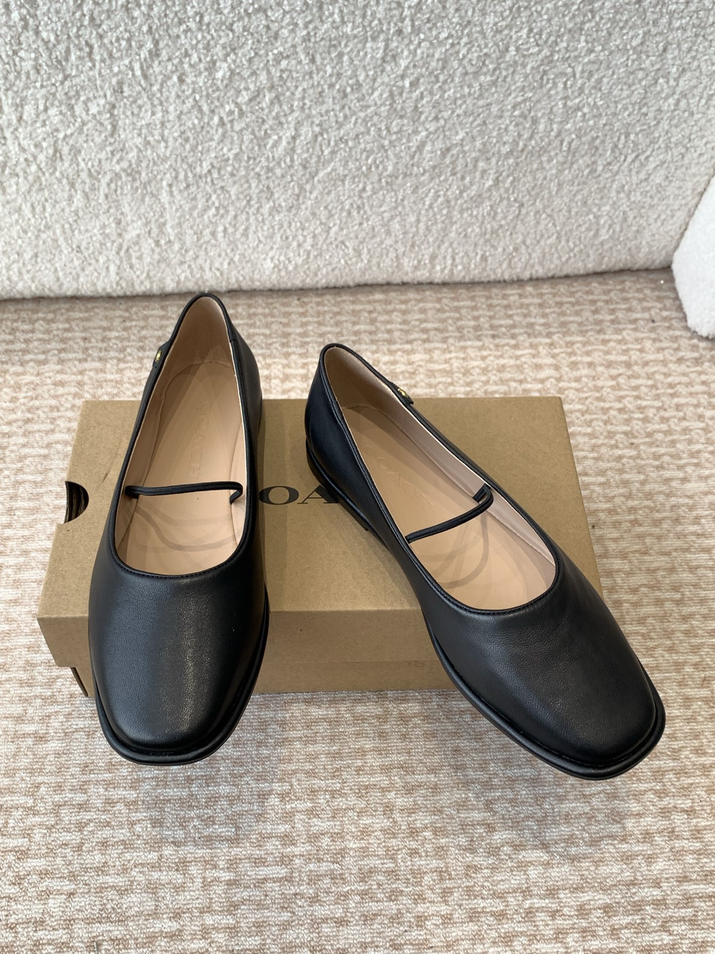Comfortable P546COACH Ballet Shoes for Driving and Walking, Imported Leather, Cow Skin Pads - 图片 3