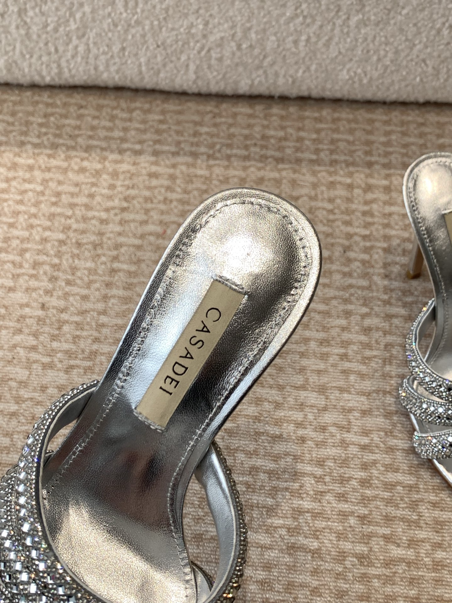 Stylish CASADEI Water Drill Heels: Spring Collection Highlights, High Quality and Charm. - 图片 4