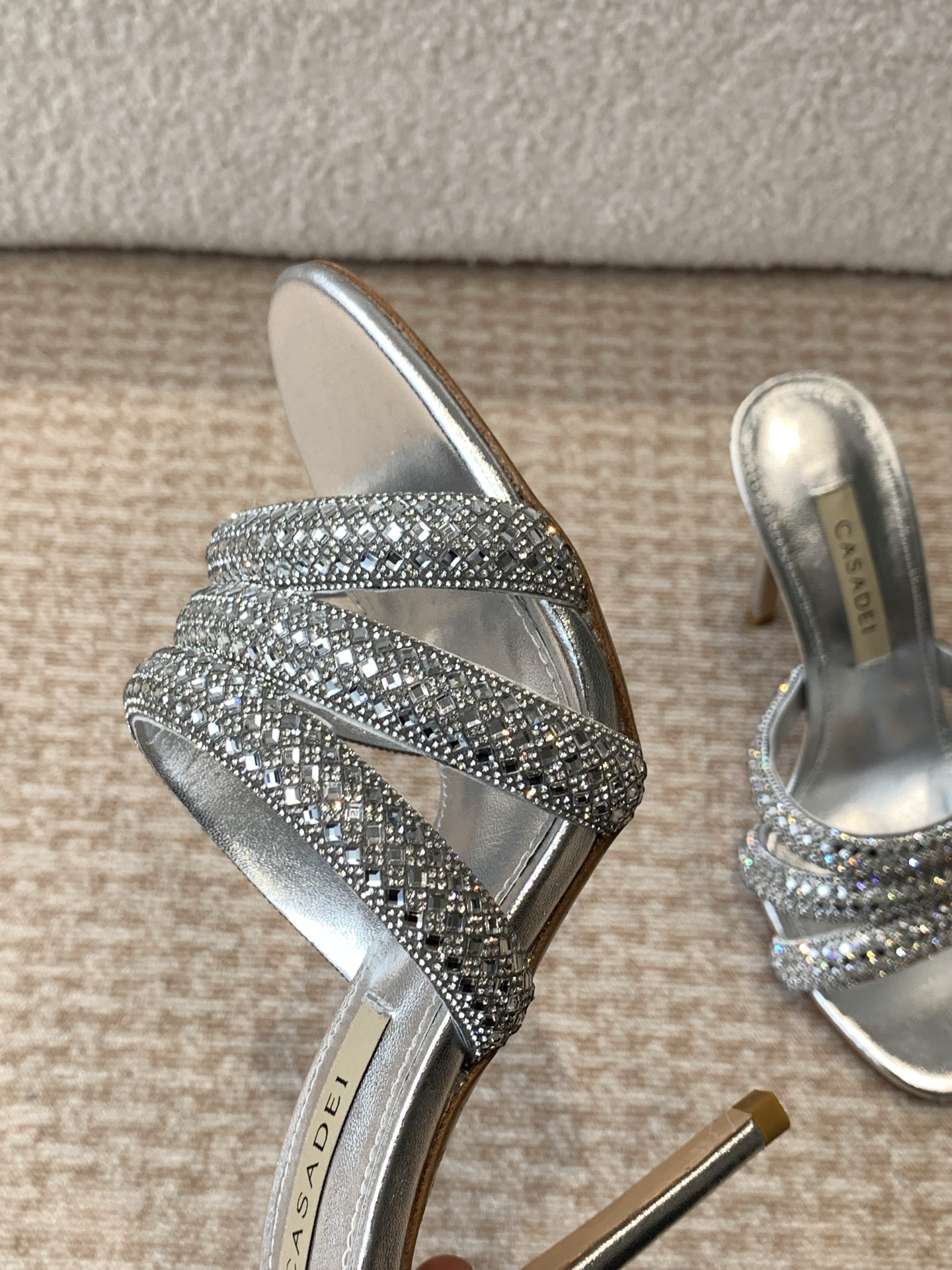 Stylish CASADEI Water Drill Heels: Spring Collection Highlights, High Quality and Charm. - 图片 6