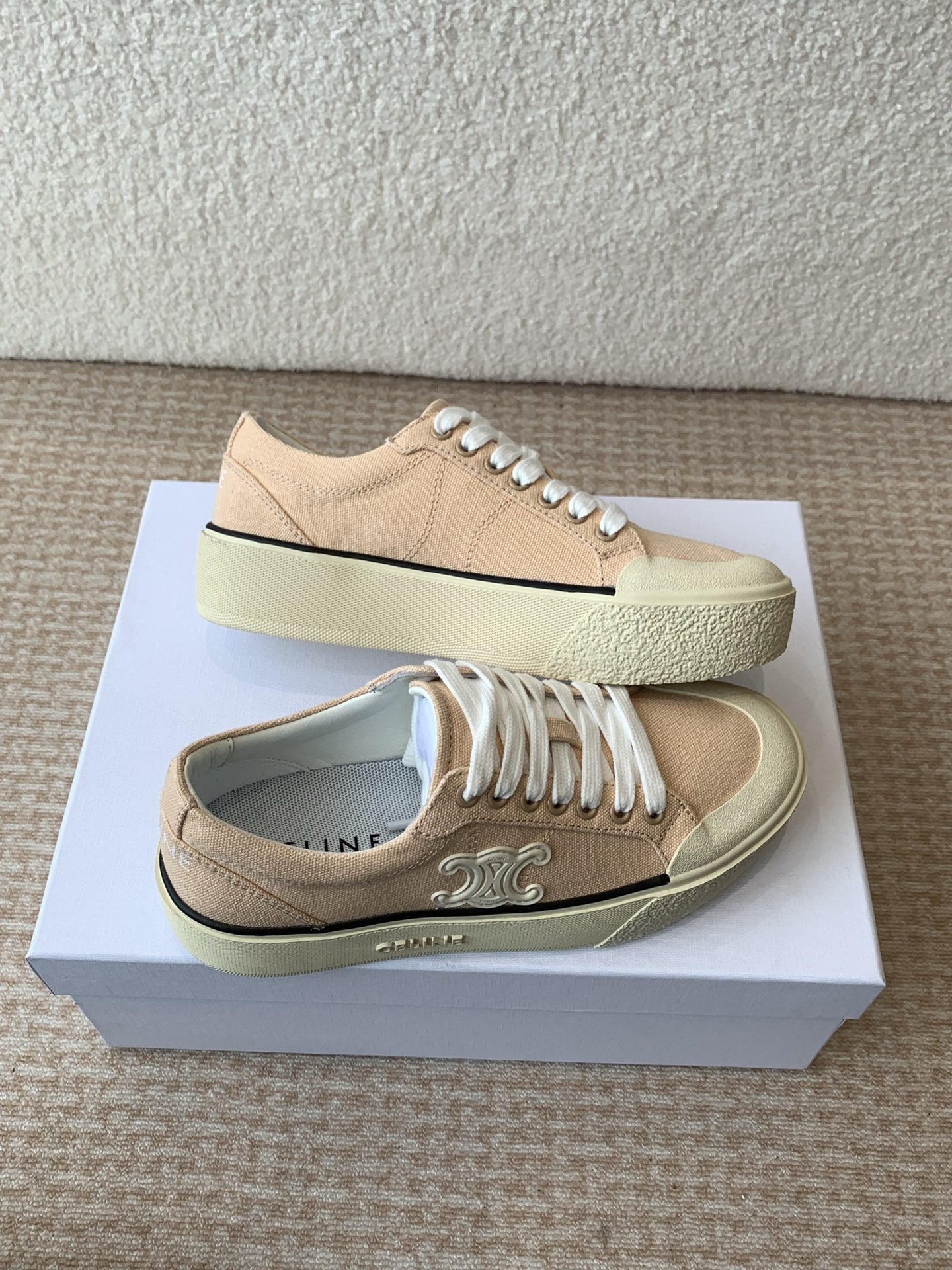 Celine CR-03 Runner Sneakers: Chic Triomphe Logo, Comfortable Canvas 4 i1742283657634 7795 0 2