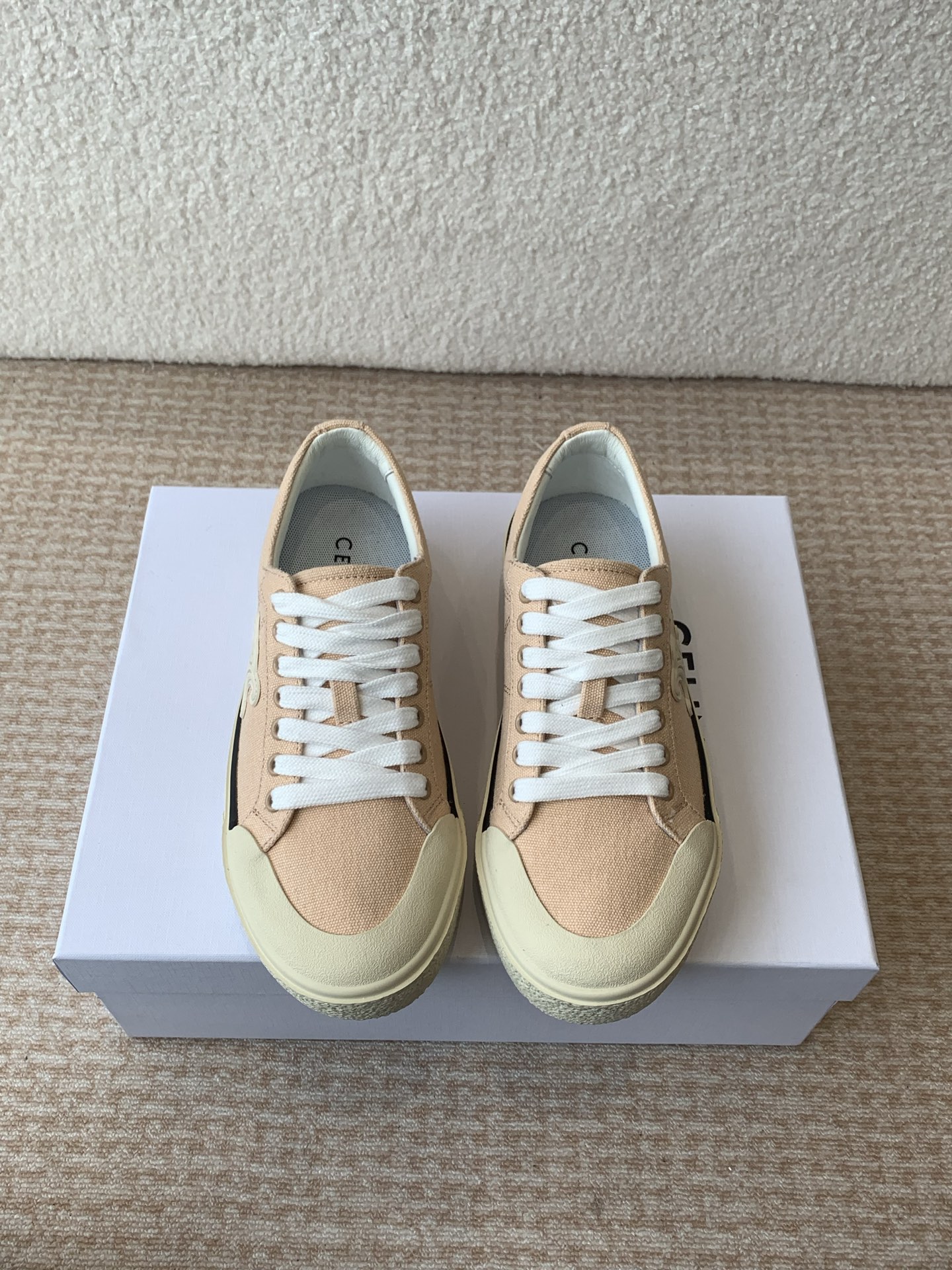 Celine CR-03 Runner Sneakers: Chic Triomphe Logo, Comfortable Canvas 3 i1742283657666 2439 0 0