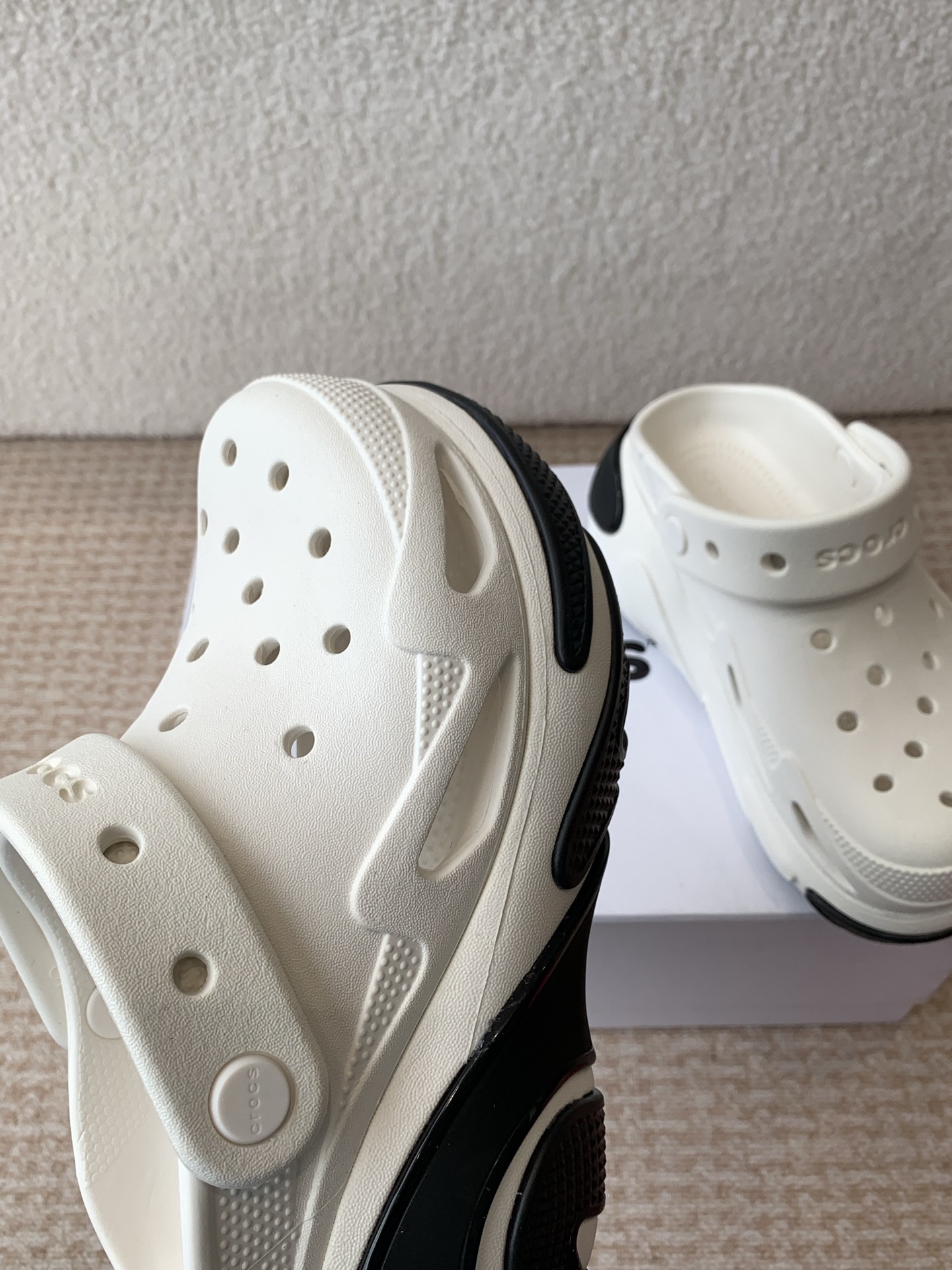 Crocs Classic Mega Crush Clog Sandals White Black Platform Slip-On Shoes 6 i1742284413740 9263 0 4