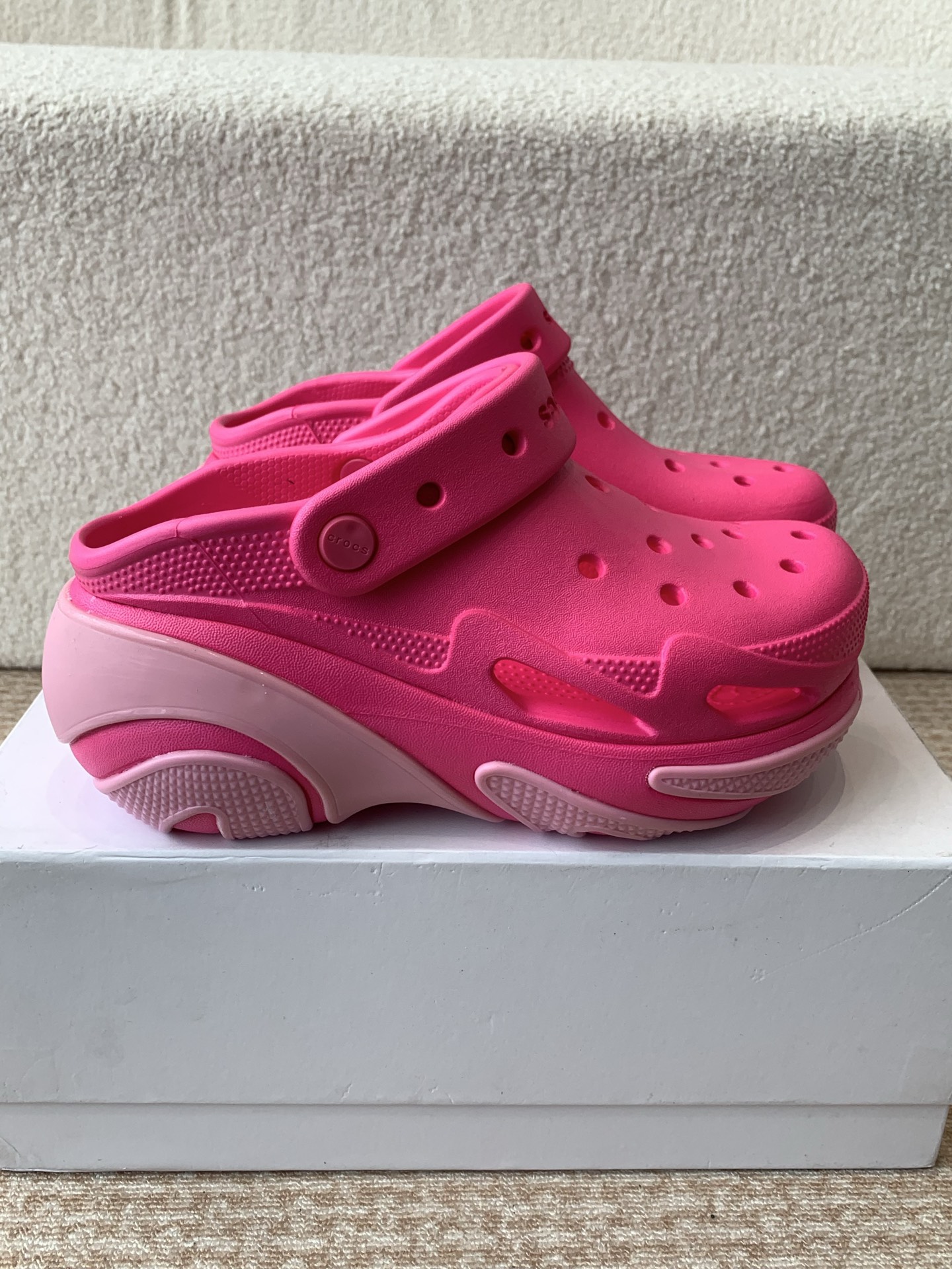 Crocs Classic Mega Crush Clog Sandal, Pink, Beach, Water, and Casual Wear 2 i1742284520505 4755 0 1