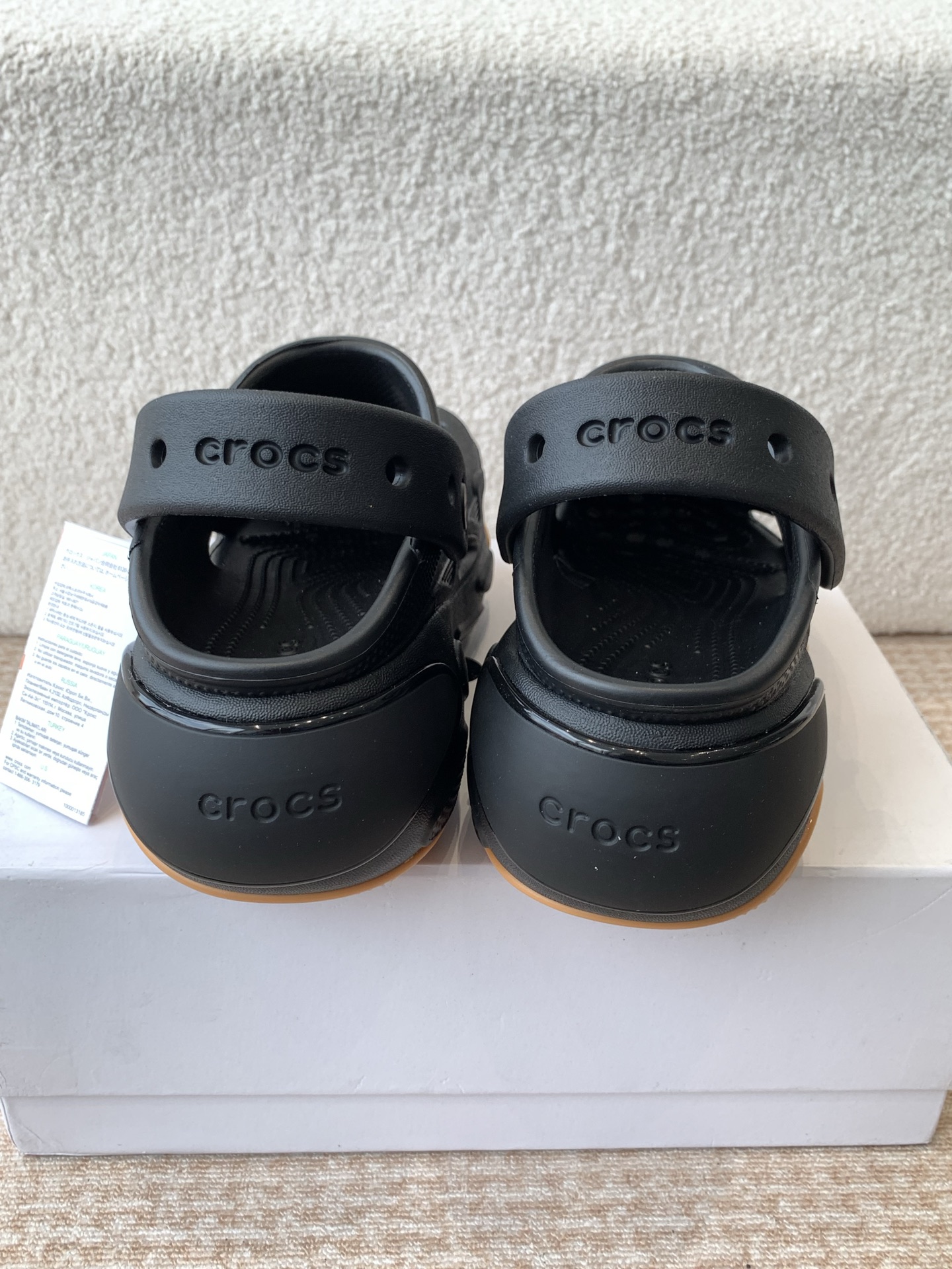 Crocs Classic Mega Crush Clog Sandal, Lightweight and Comfortable 9 i1742284598220 693 0 7