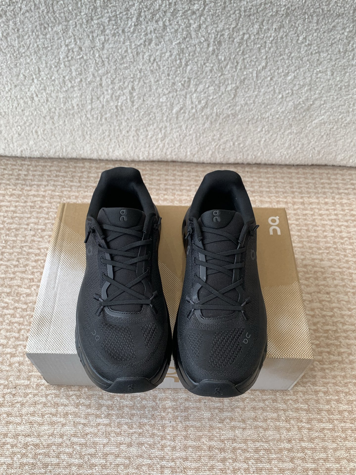 On Cloudtilt Lightweight Black Running Shoes Breathable Knit Sneakers