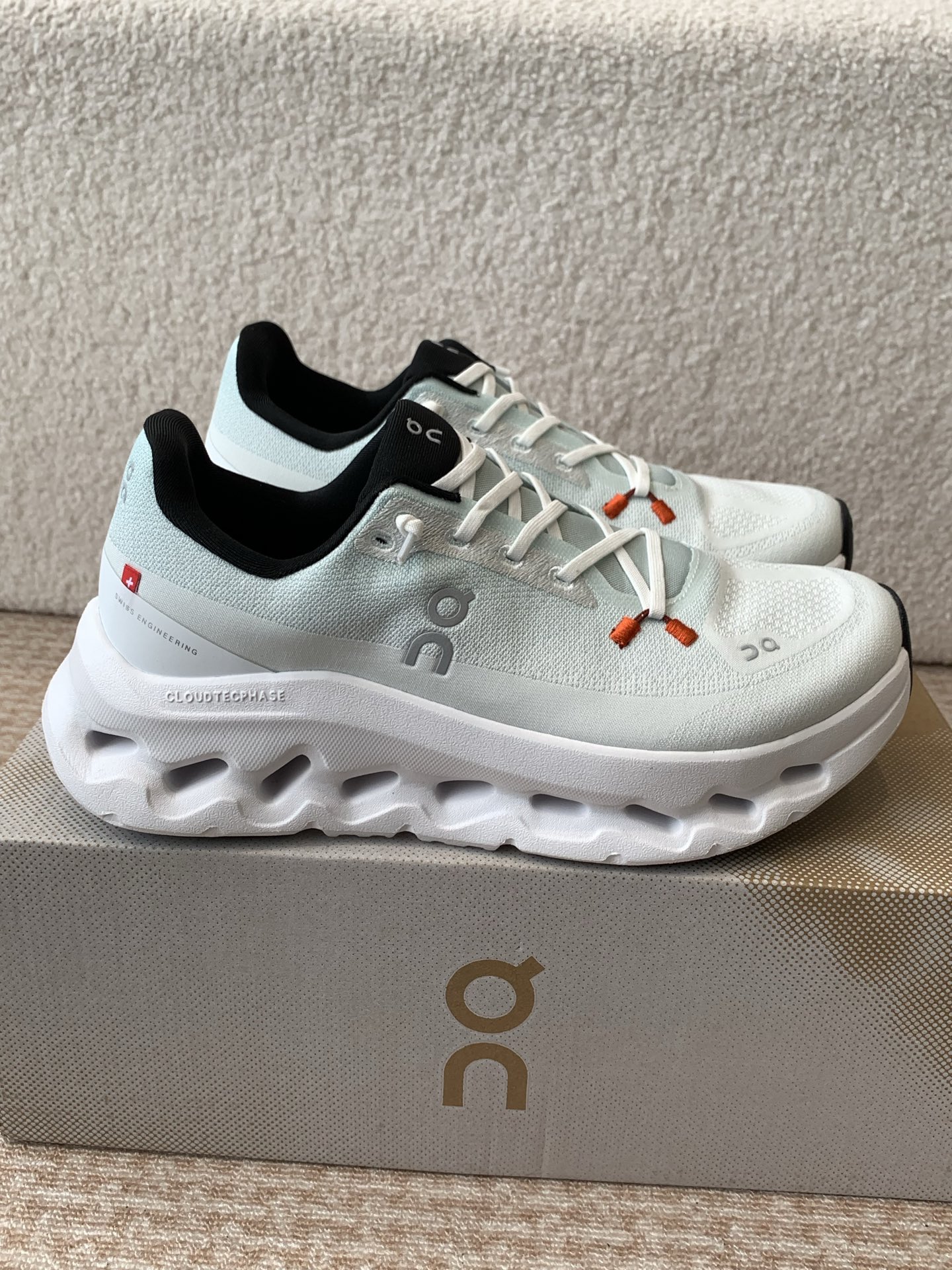 On Running Cloudtilt Lightweight Breathable Sneakers, Comfortable and Stylish 3 i1742285686268 5961 0 1