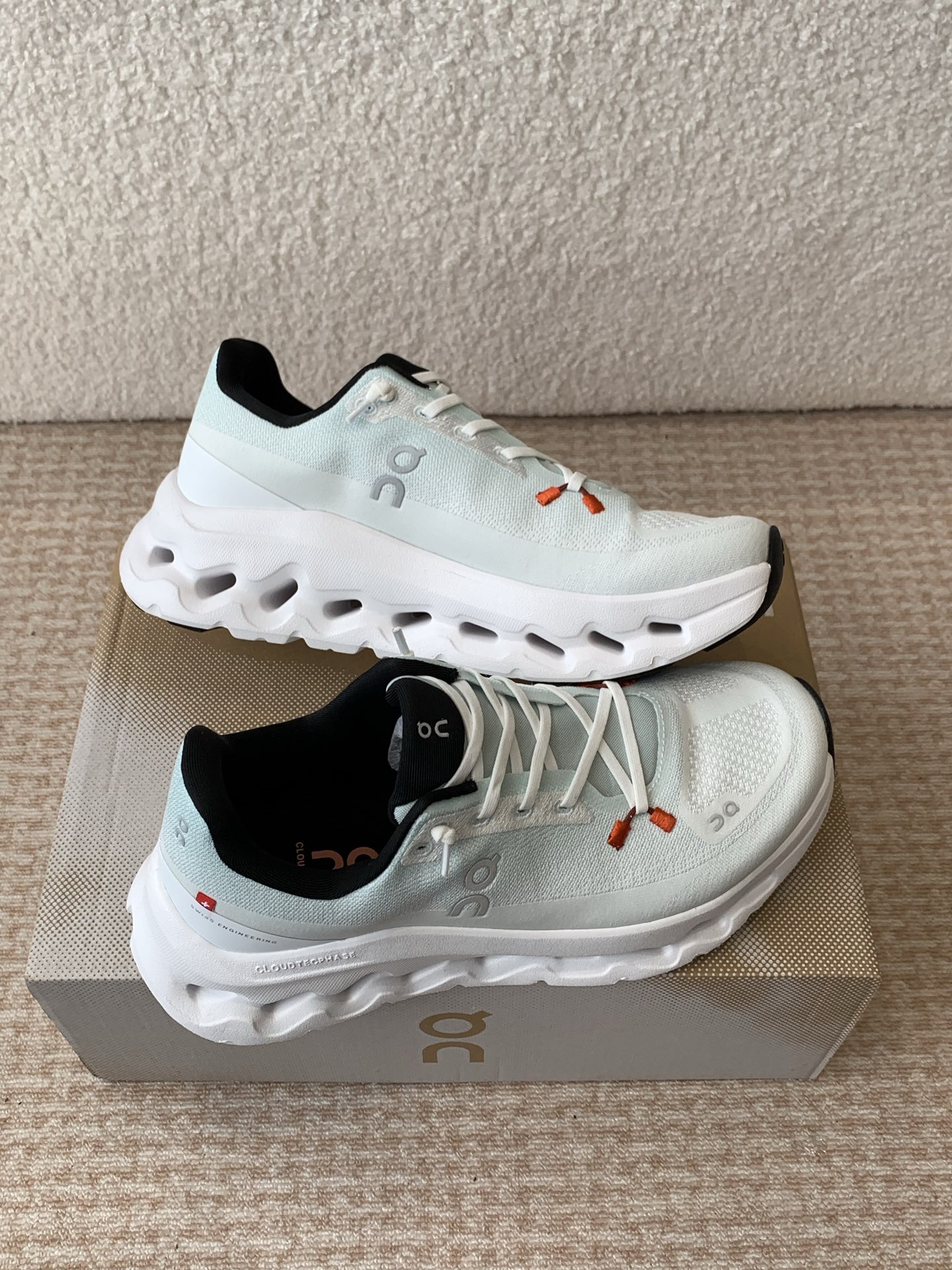 On Running Cloudtilt Lightweight Breathable Sneakers, Comfortable and Stylish 4 i1742285686347 7357 0 2