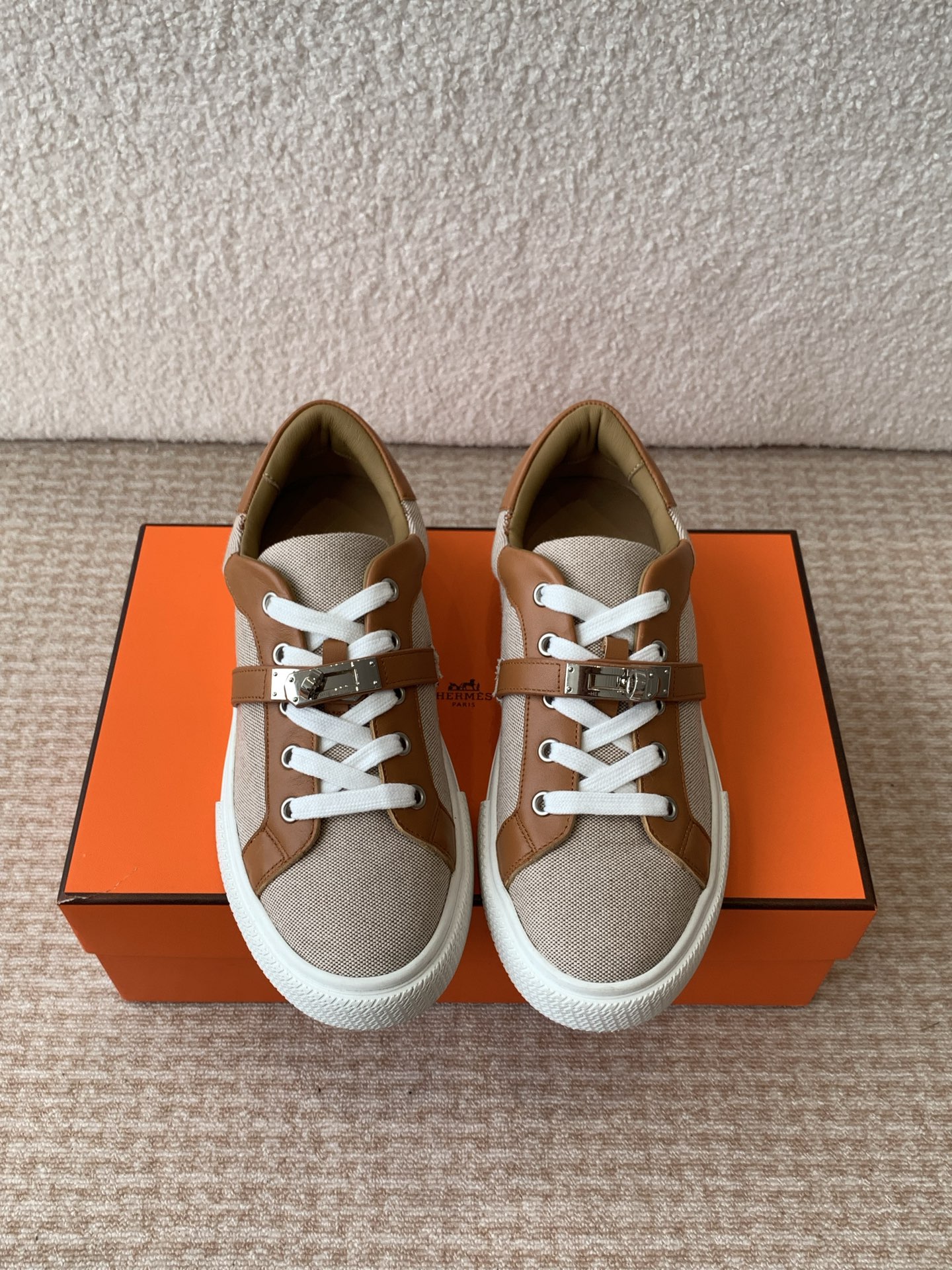Hermes Kelly Buckle Sneakers, H-Lace Thick Sole Couple Sports Shoes 3 i1742287928689 4510 0 0