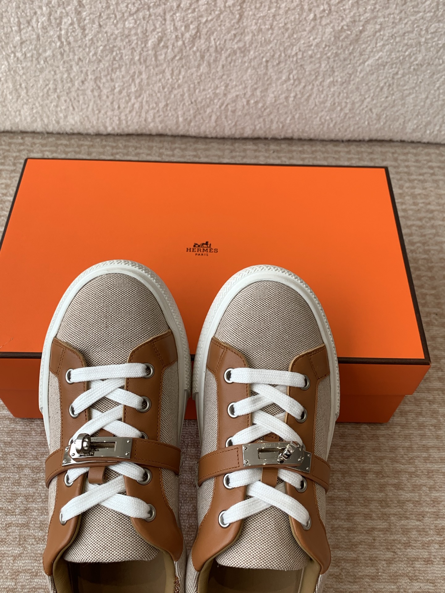 Hermes Kelly Buckle Sneakers, H-Lace Thick Sole Couple Sports Shoes 8 i1742287928693 6768 0 6