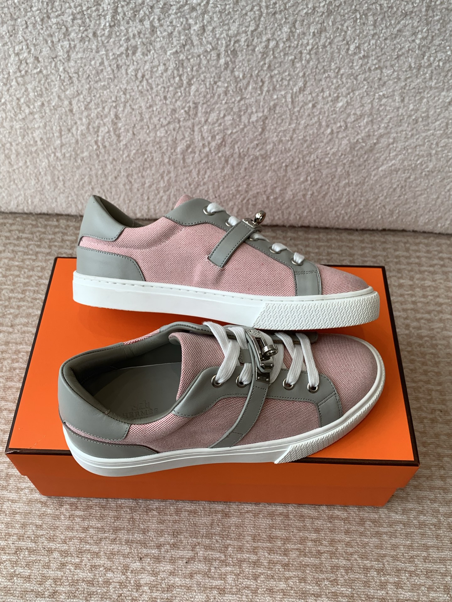 Hermes Kelly Buckle H-Lace Thick Sole Fashion Sneakers Couple Shoes