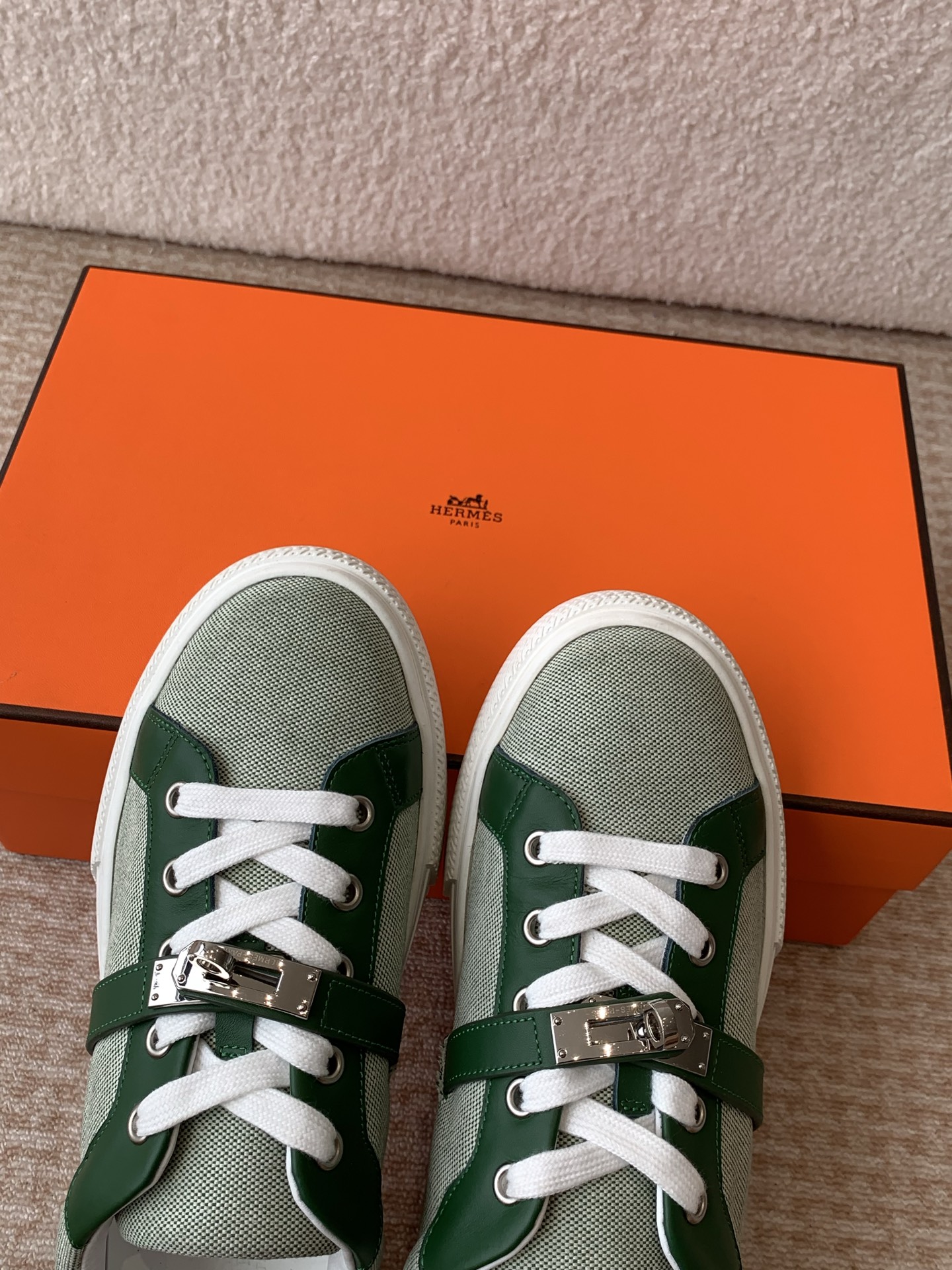 Hermes Kelly Buckle H-Strap Thick Sole Sneakers - Couple Style, Green Leather 7 i1742287990941 9006 0 5