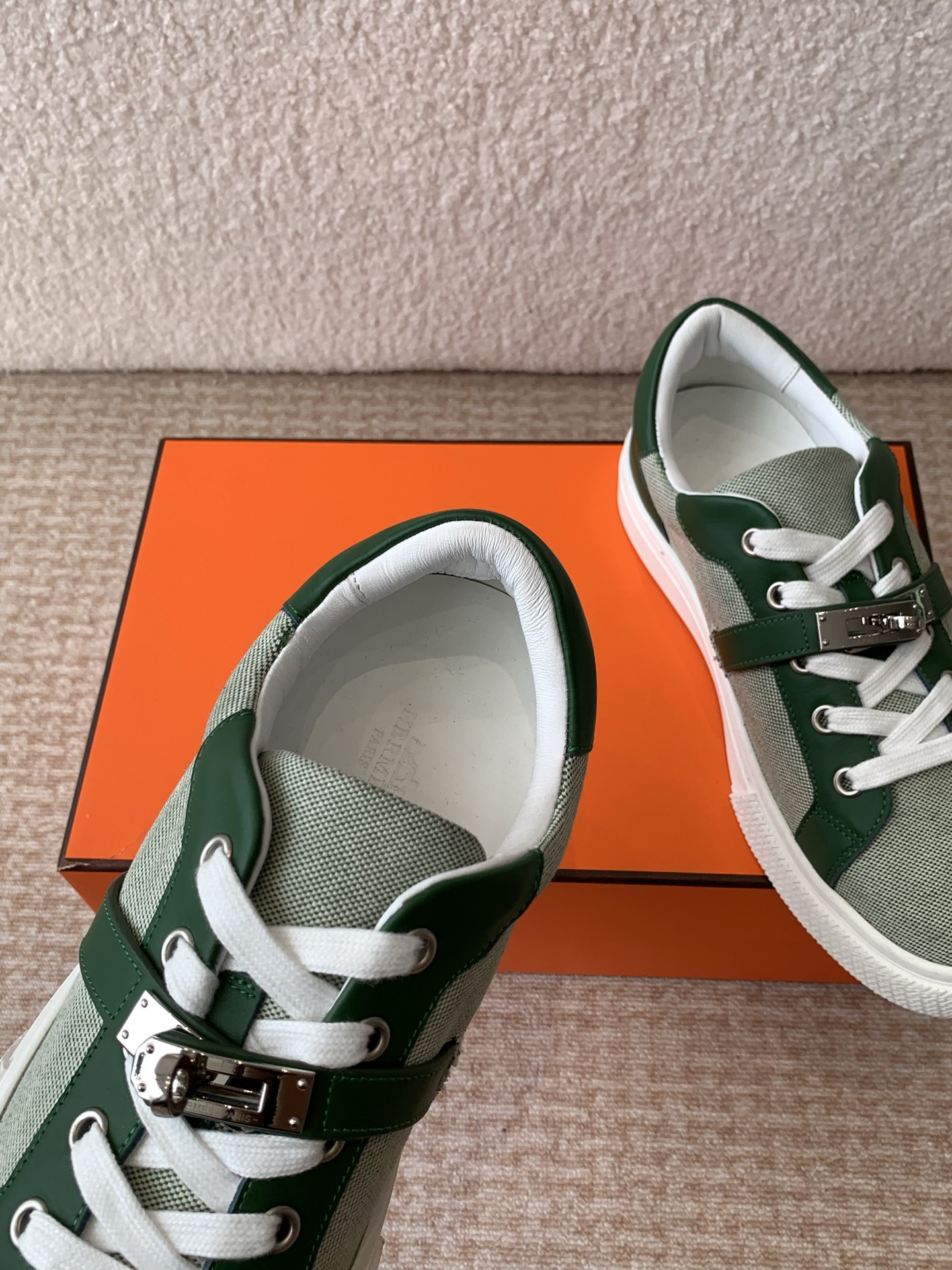 Hermes Kelly Buckle H-Strap Thick Sole Sneakers - Couple Style, Green Leather 8 i1742287990957 2886 0 6
