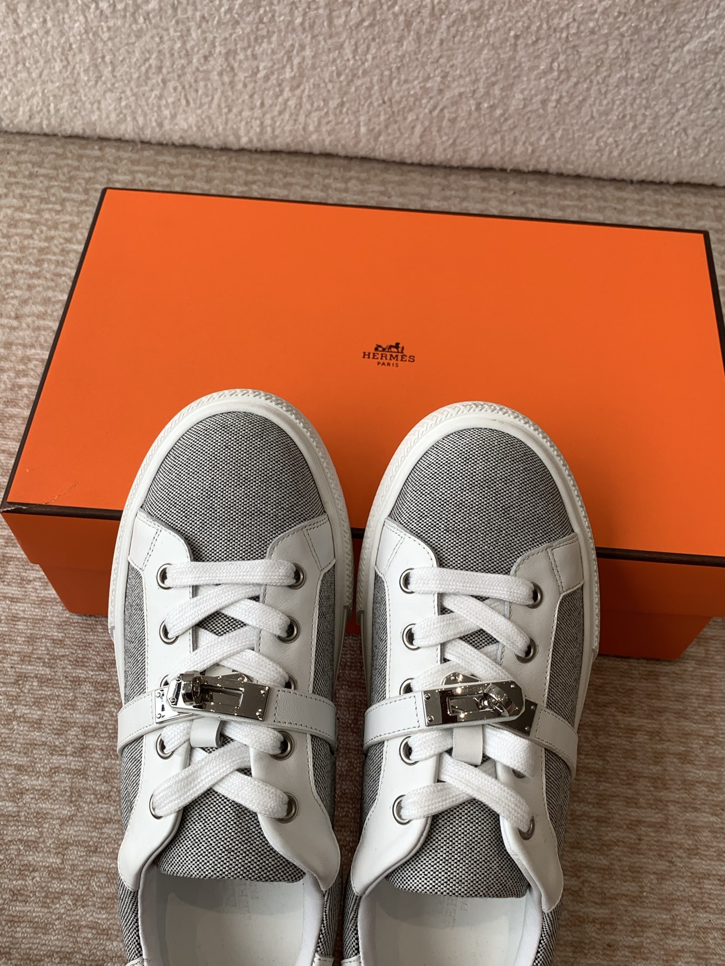 Hermes Kelly Buckle Lace-Up Sneakers H-Strap Thick Sole Couple Shoes 8 i1742288083338 3768 0 6