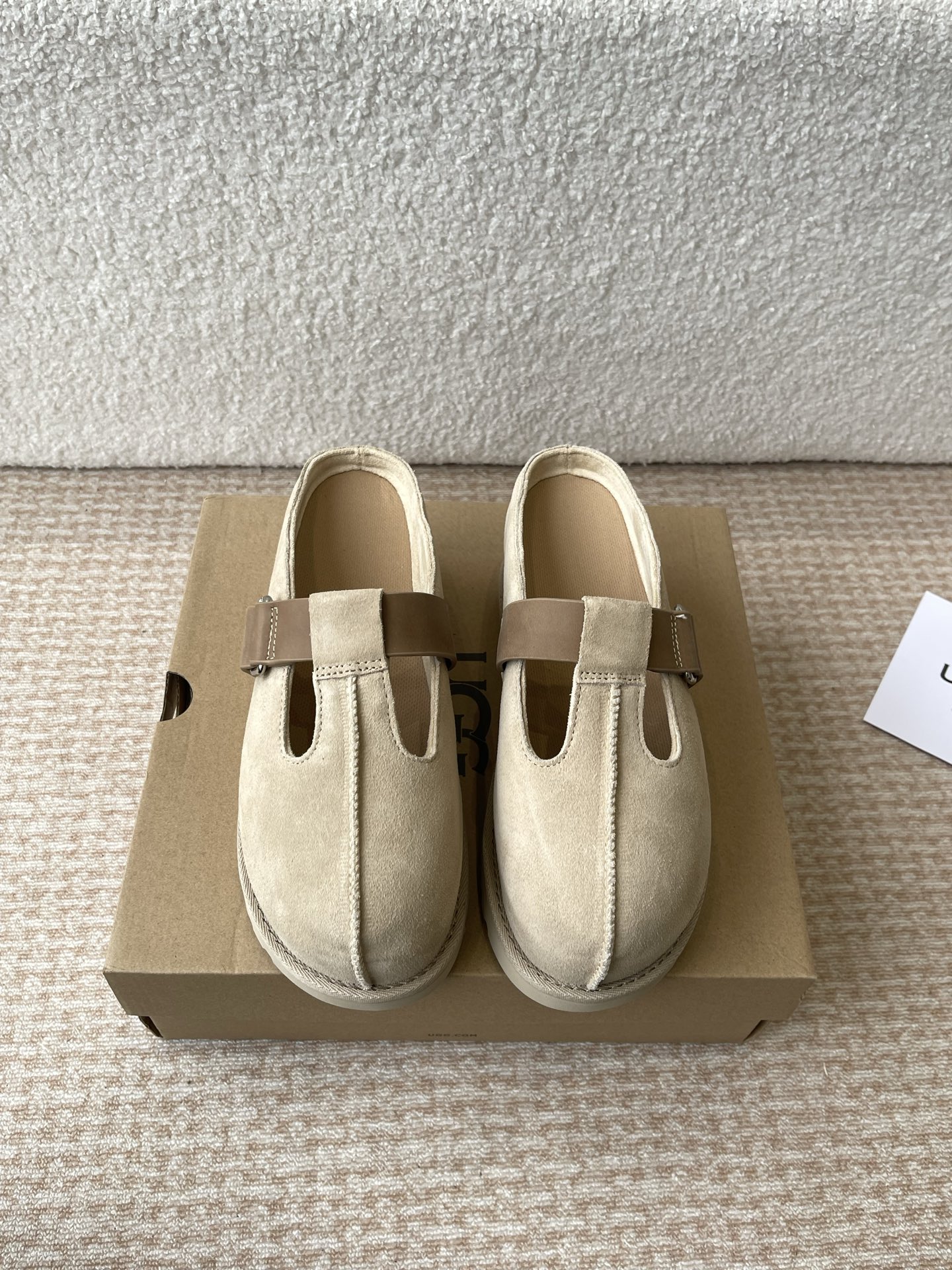 El nuevo estilo primaveral de UGG, los zapatos Venus Kroger (modelo de suela gruesa) NUEVOS son extremadamente cómodos …