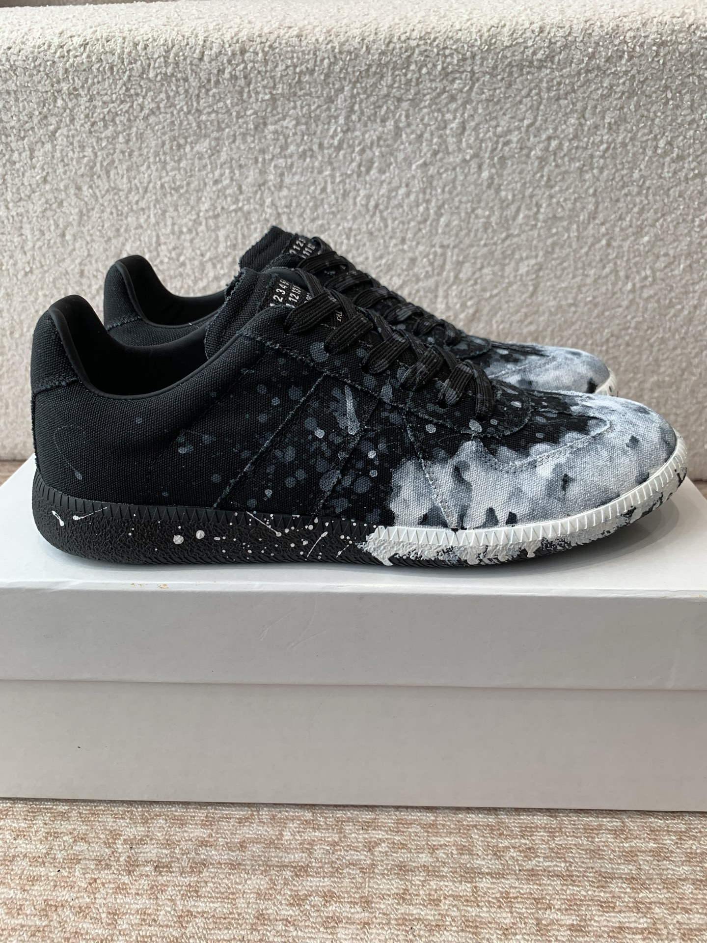 P280MaisonMargiela MM6 Margiela Parejas modelos Inkjet graffiti Lienzo zapatos de entrenamiento alem