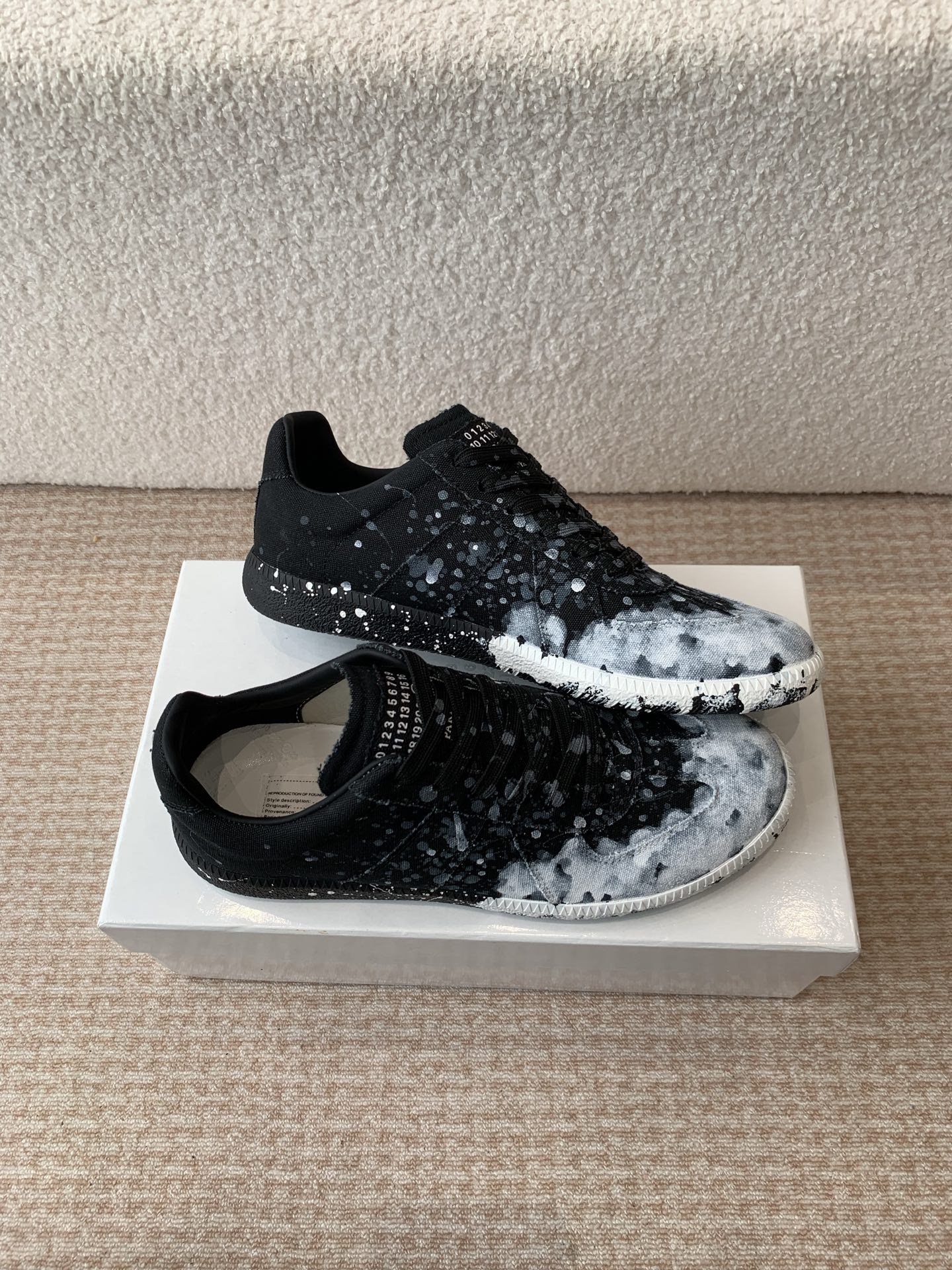 P280MaisonMargiela MM6 Margiela Parejas modelos Inkjet graffiti Lienzo zapatos de entrenamiento alem