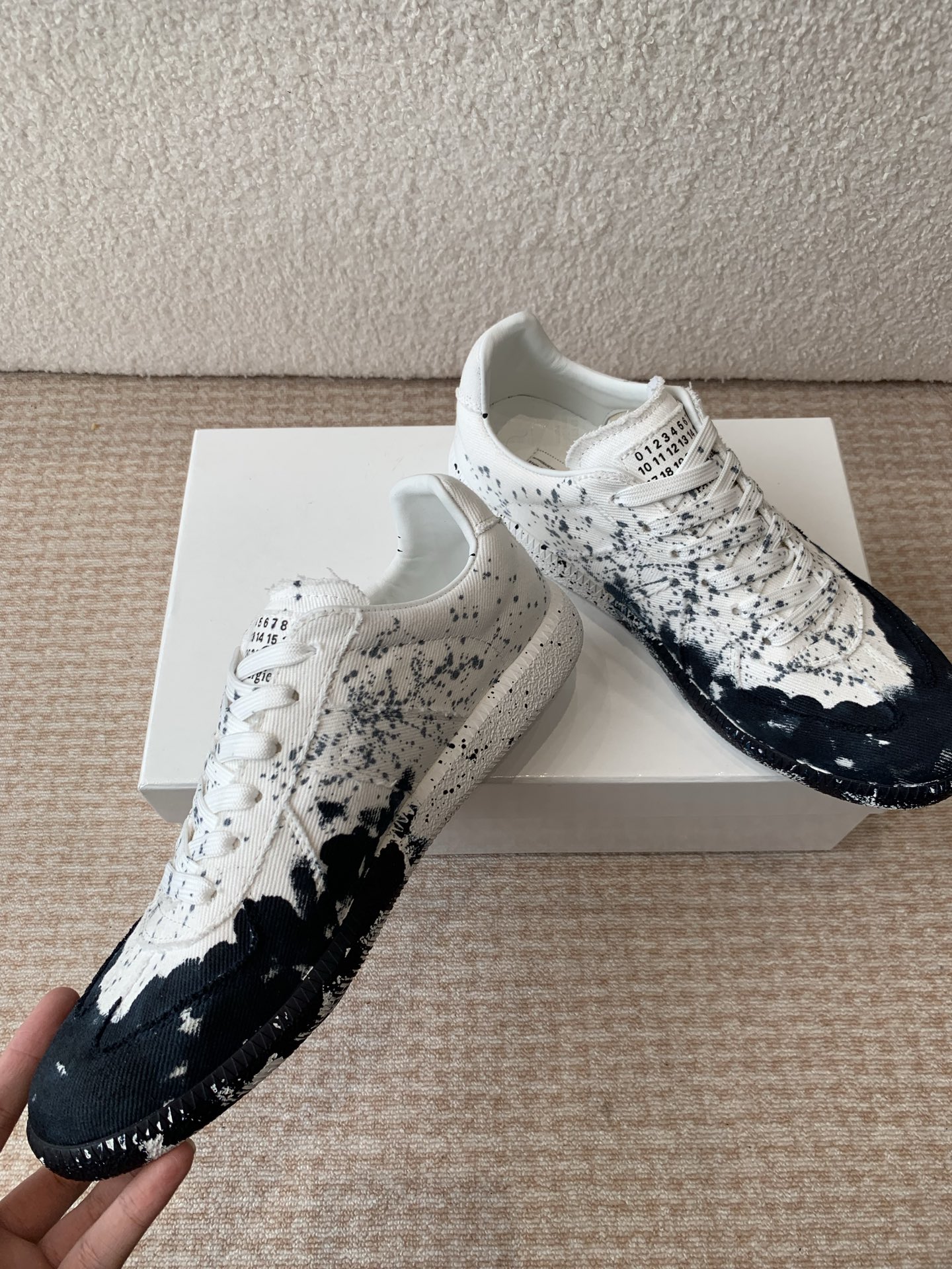 P280MaisonMargiela MM6 Margiela Parejas modelos Inkjet graffiti Lienzo zapatos de entrenamiento alem