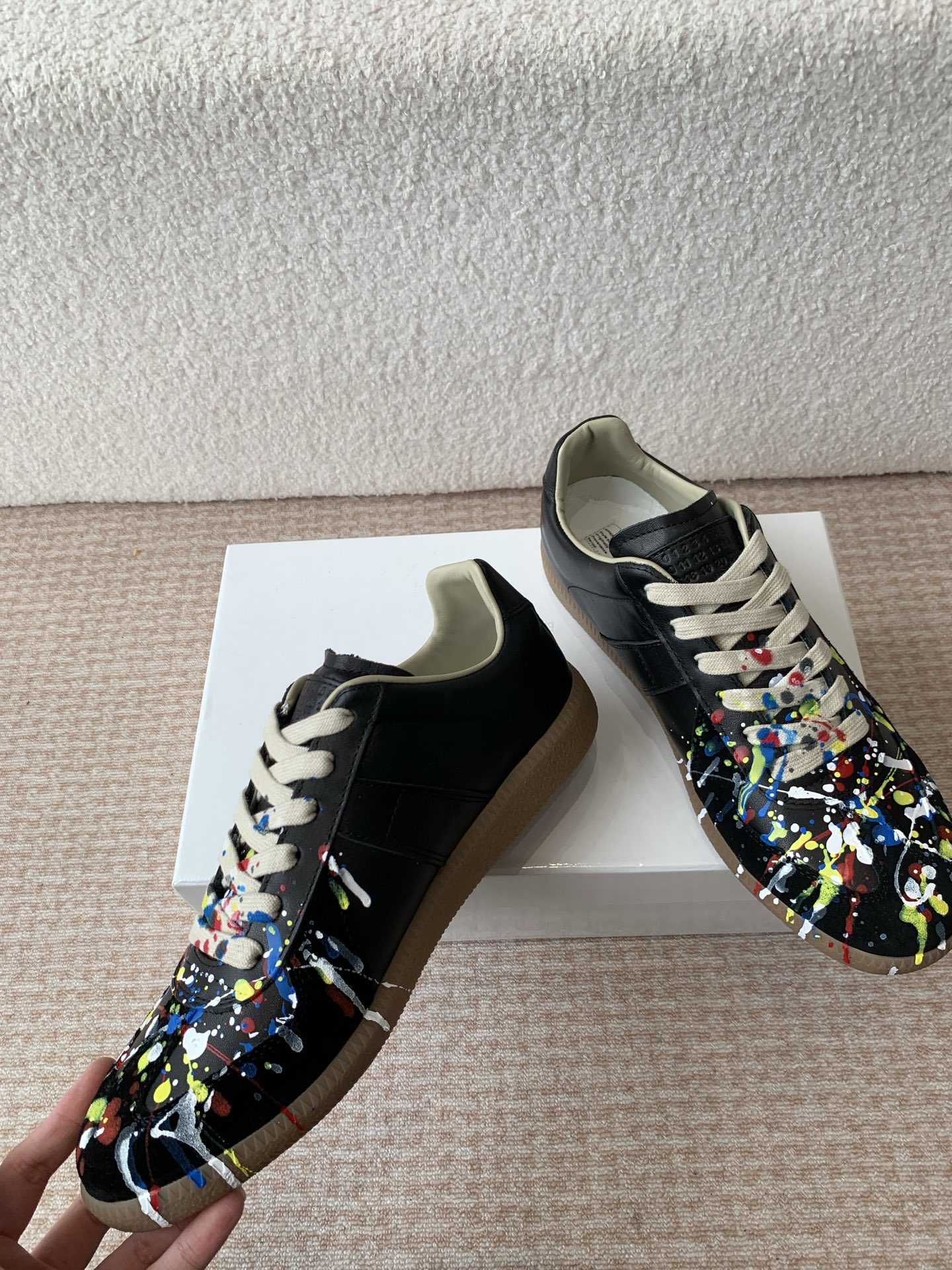 P280MaisonMargiela MM6 Margiela Parejas modelos Inkjet graffiti Lienzo zapatos de entrenamiento alem