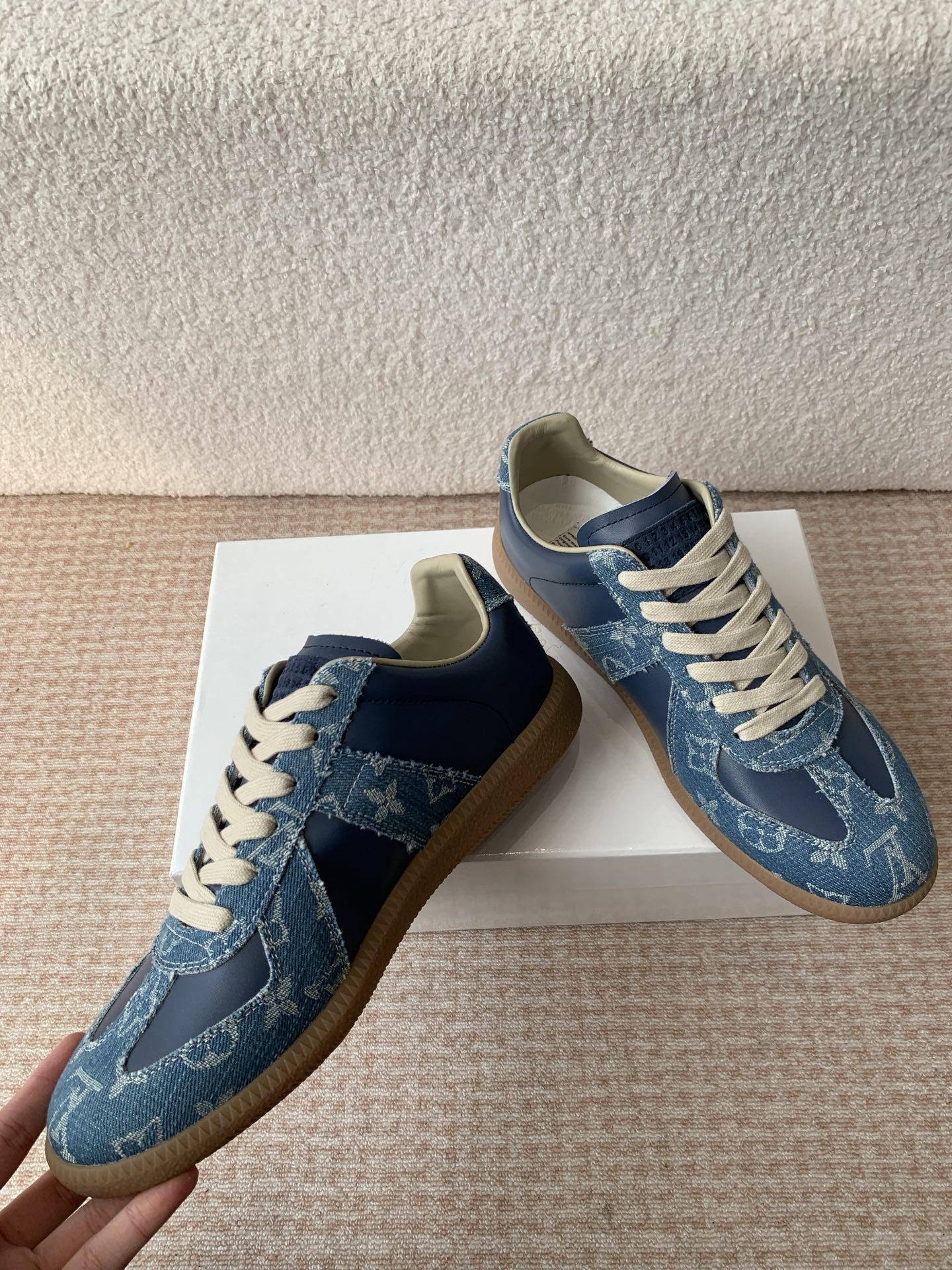 P280MaisonMargiela MM6 Margiela Parejas modelos Inkjet graffiti Lienzo zapatos de entrenamiento alem