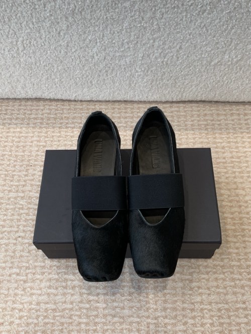 UMA WANG Ballet Flats: Vintage-Inspired, Comfortable, and Timeless Style