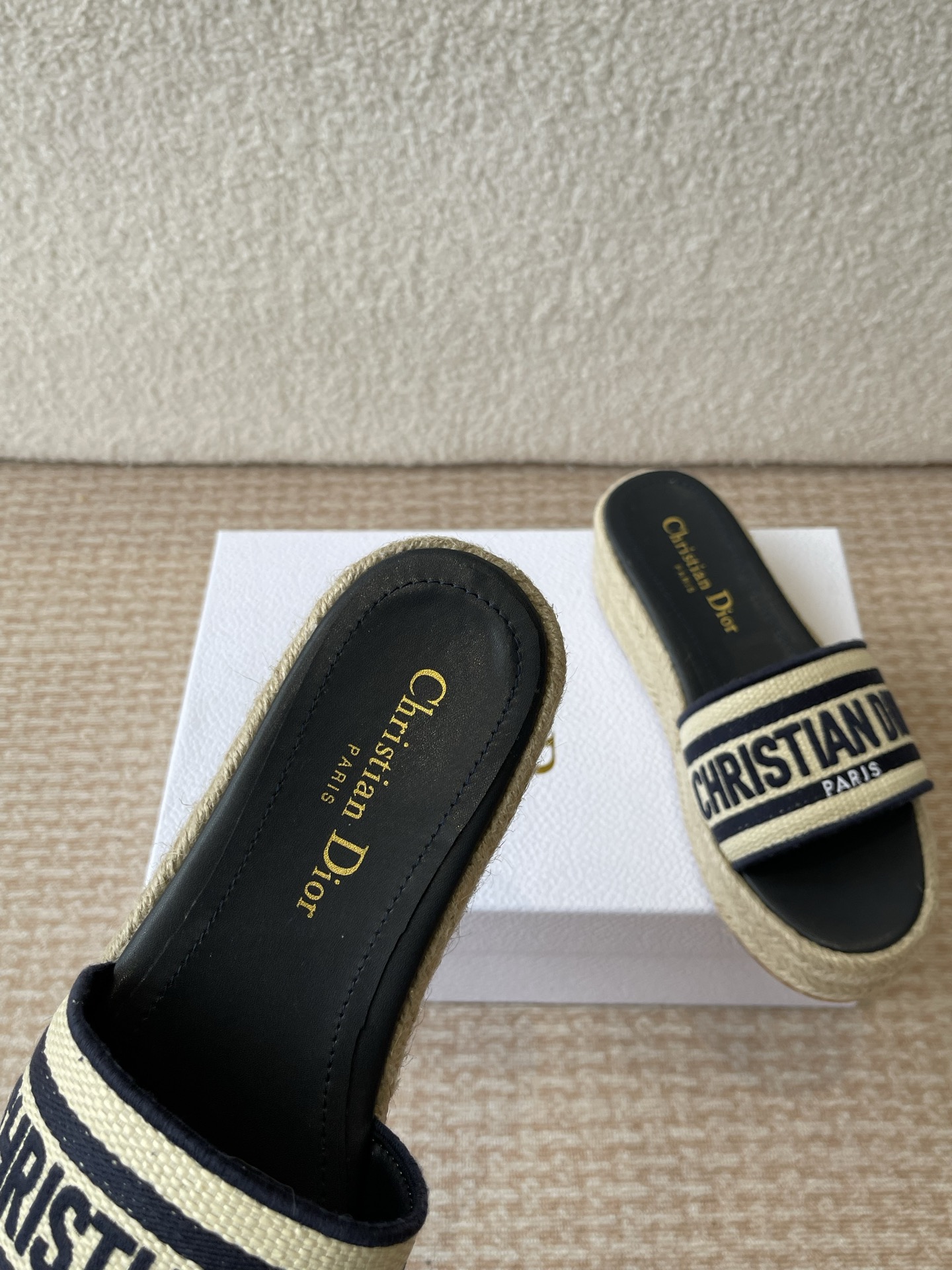 Dior Dior 迪奥 25ss 春夏新款 IVIETA DWAY 渔夫一字拖鞋
