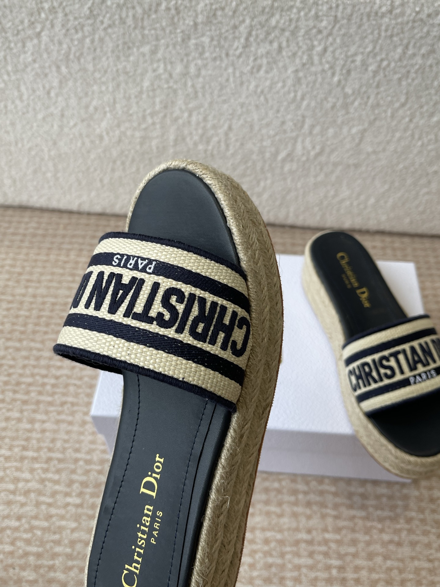 Dior Dior 迪奥 25ss 春夏新款 IVIETA DWAY 渔夫一字拖鞋