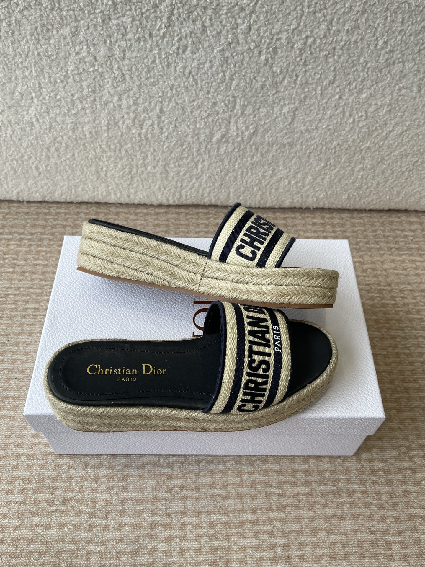 Dior Dior 迪奥 25ss 春夏新款 IVIETA DWAY 渔夫一字拖鞋
