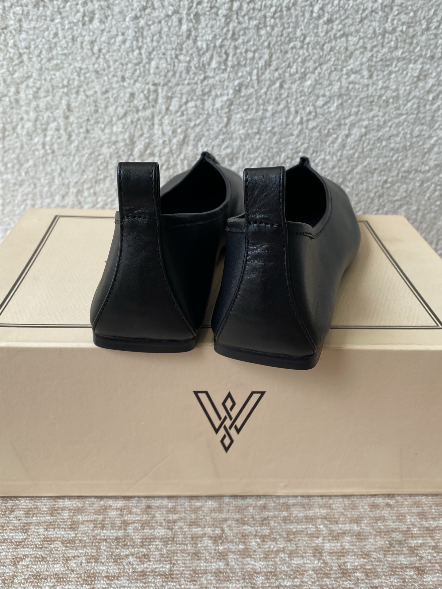 Italian Brand Vanda Novak: Unique Co-Edited Shoes with Italian Leather Heels - 图片 8