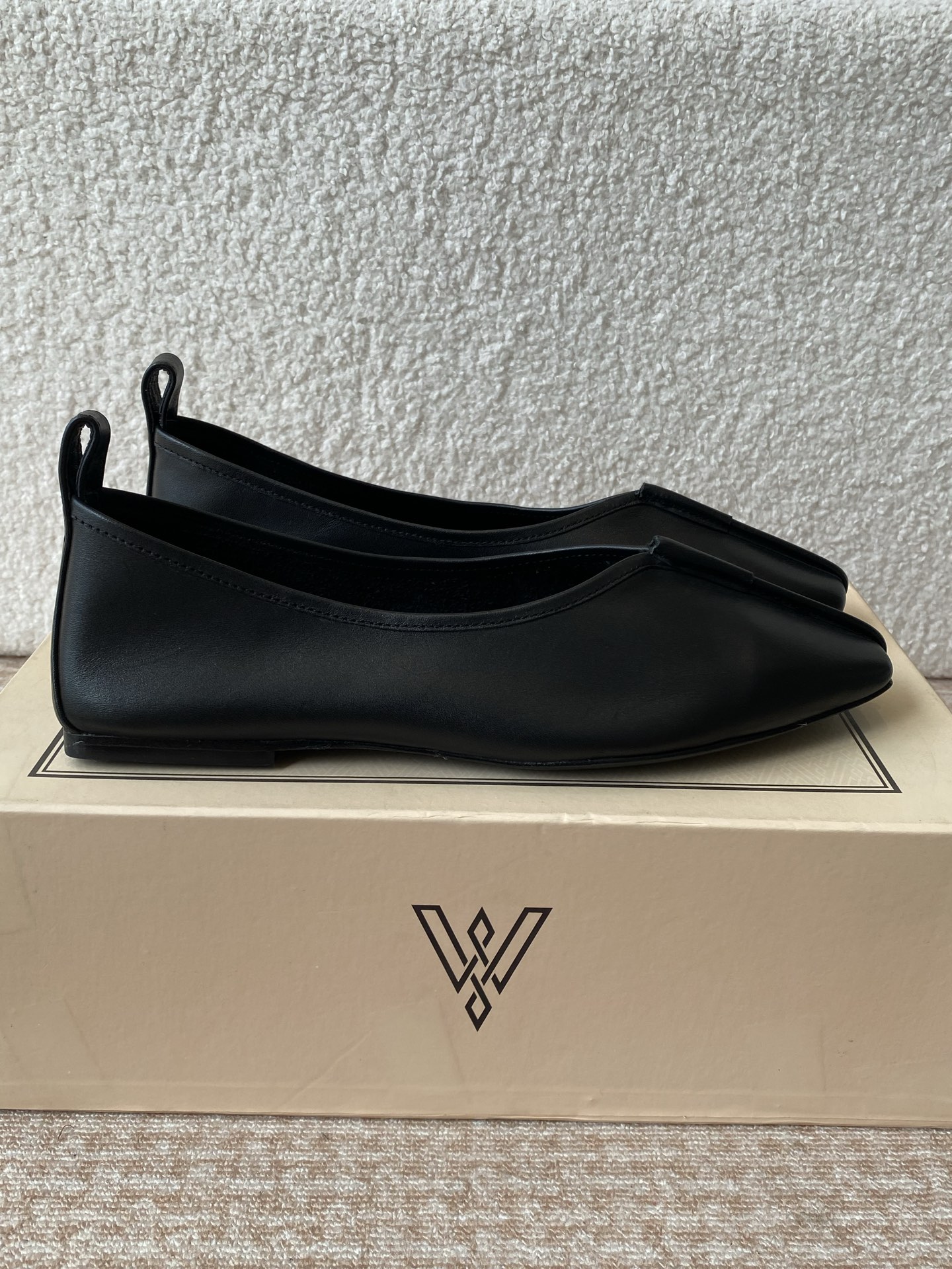 Italian Brand Vanda Novak: Unique Co-Edited Shoes with Italian Leather Heels - 图片 3