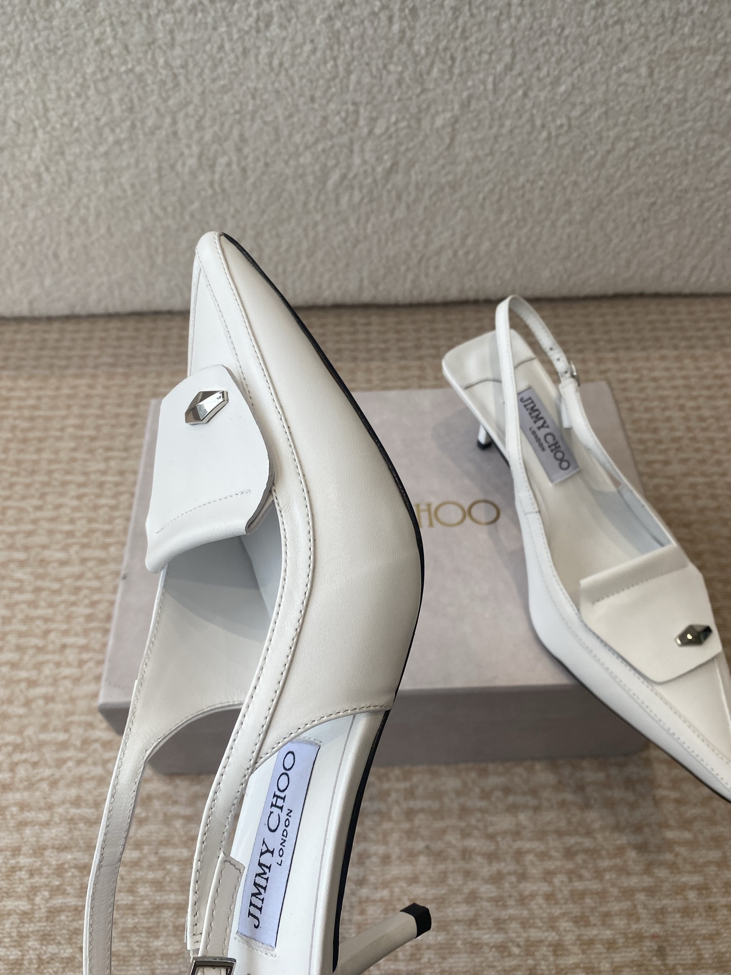 P725 Jimmy Choo Early Spring Heel Shoe Collection: Elegant Encounter with Foreign Publisher Recommendation - 图片 6