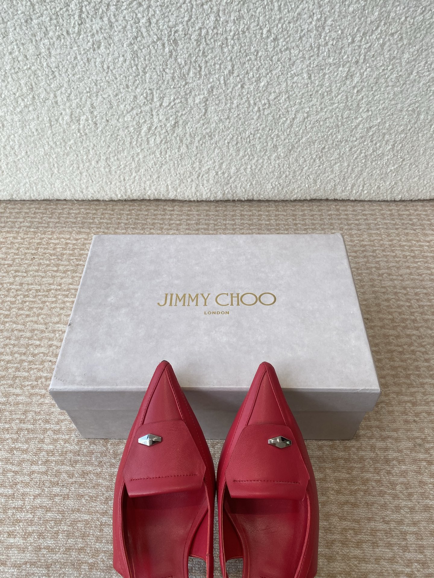 “Jimmy Choo Early Spring Collection: Elegant Encounter with Italian Skin Shoes” - 图片 7