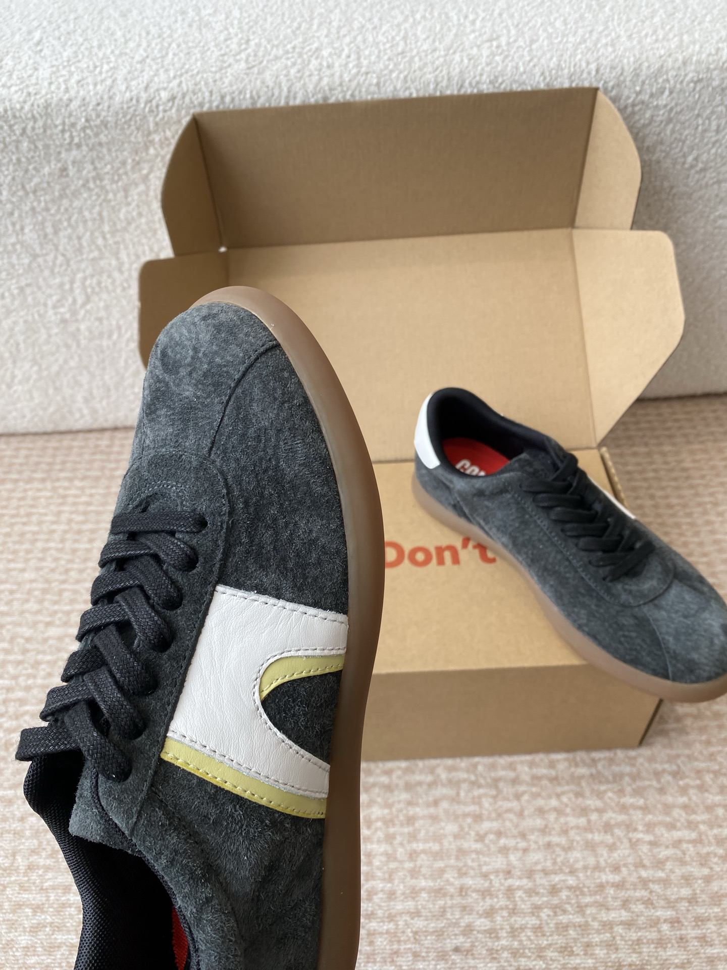 Camper’s Pelotas Soller: Stylish White Sports Shoes with Premium Materials - 图片 5