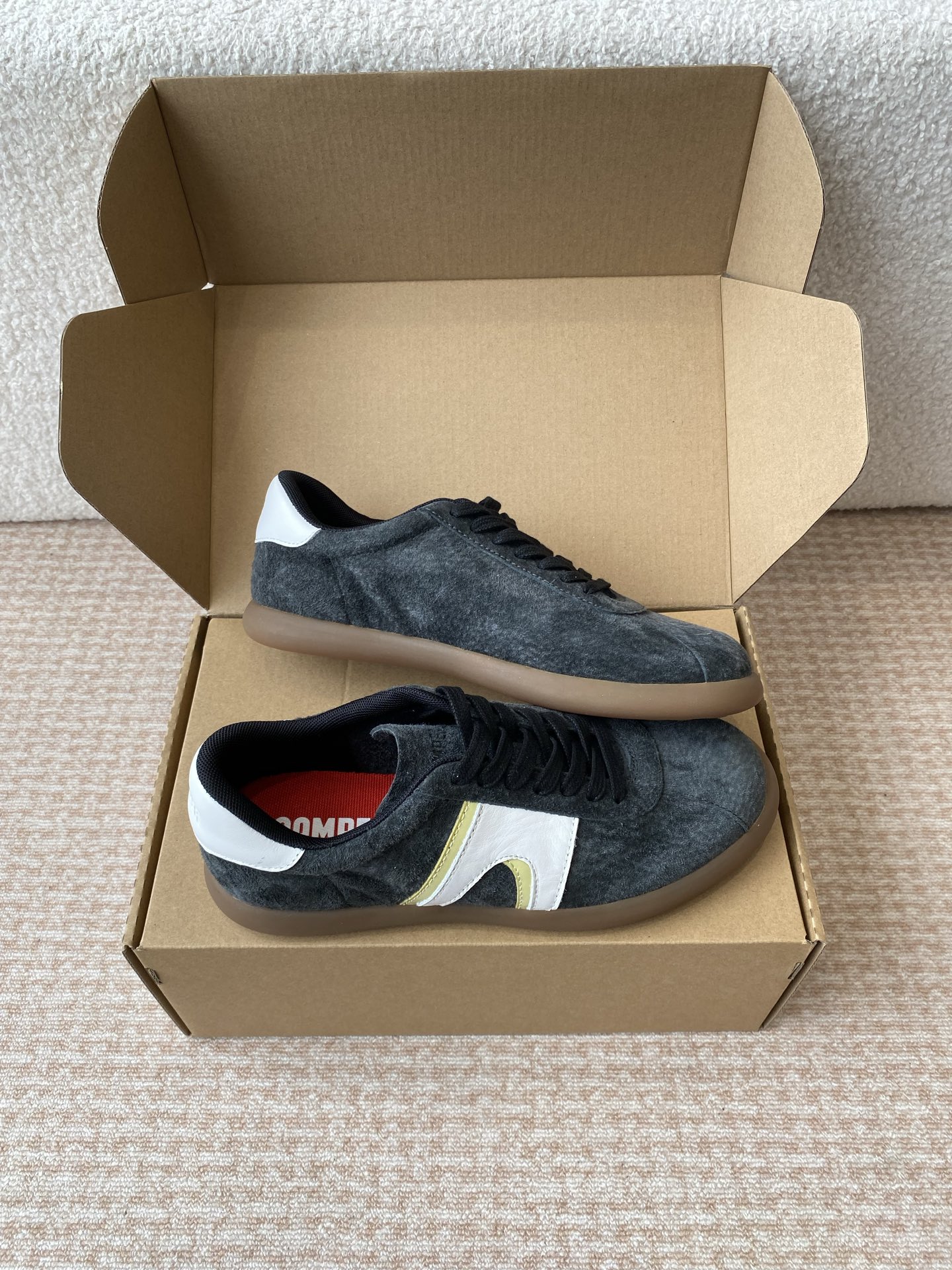 Camper’s Pelotas Soller: Stylish White Sports Shoes with Premium Materials - 图片 2